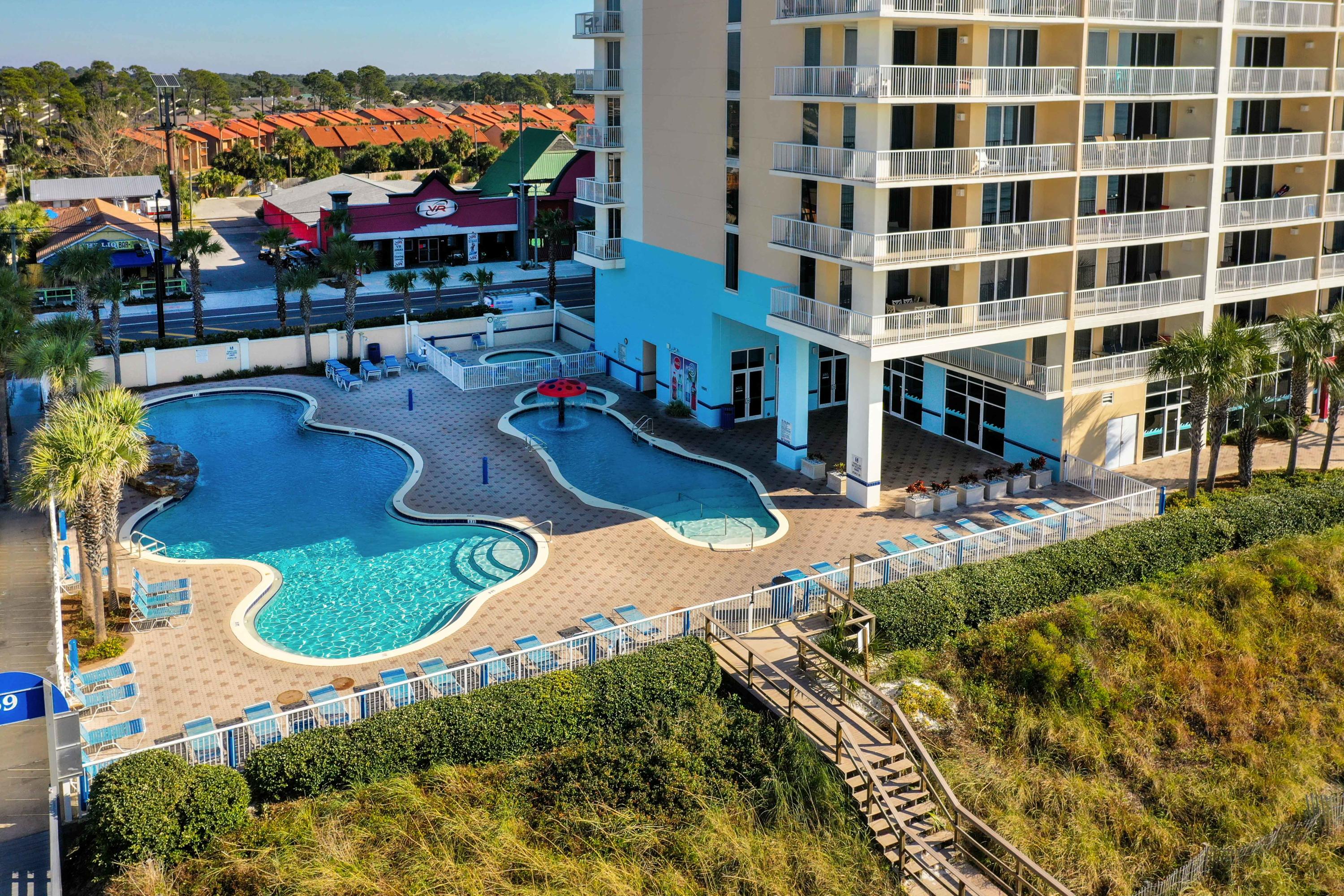 MAJESTIC BEACH TOWERS II - Residential