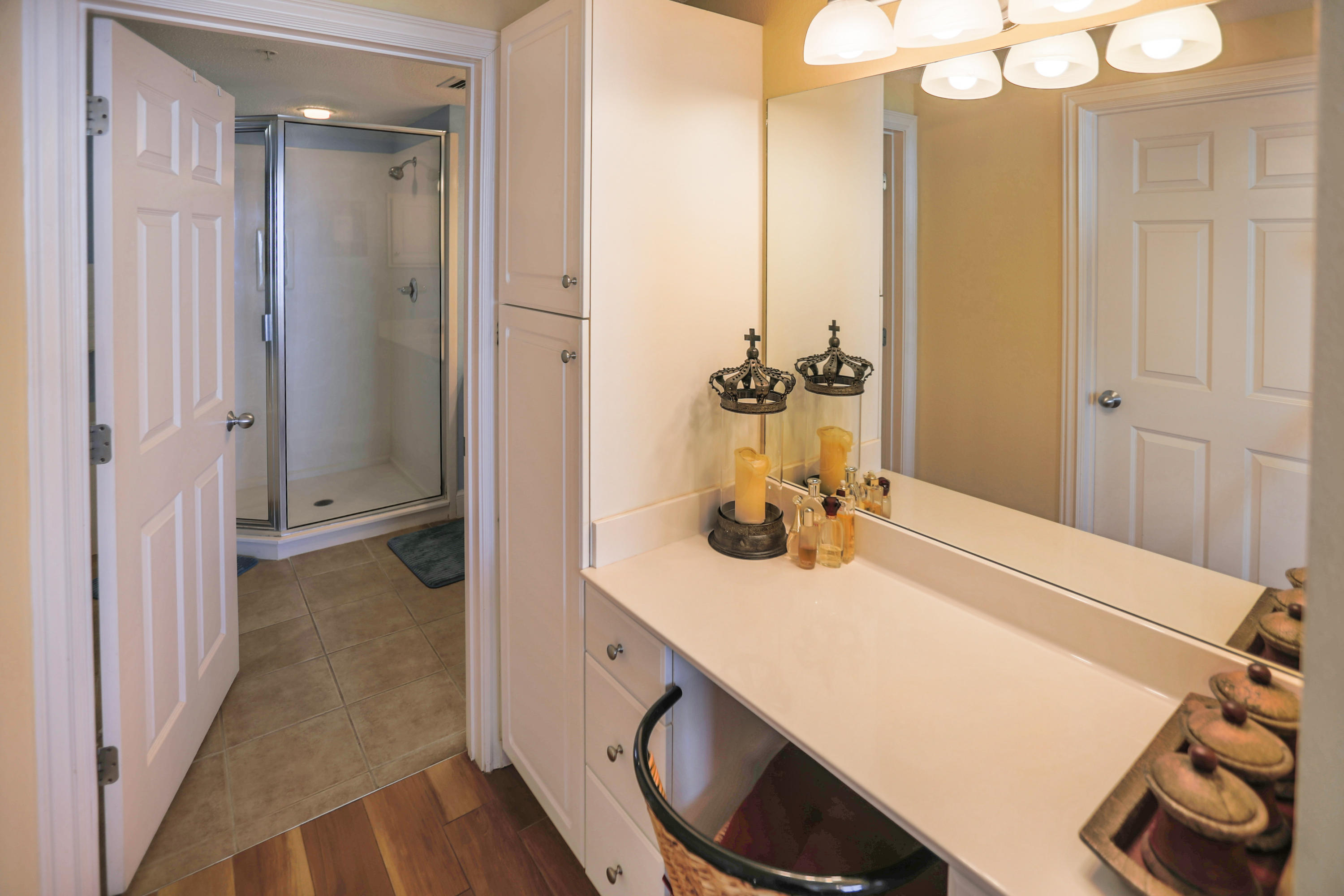 MAJESTIC BEACH TOWERS II - Residential