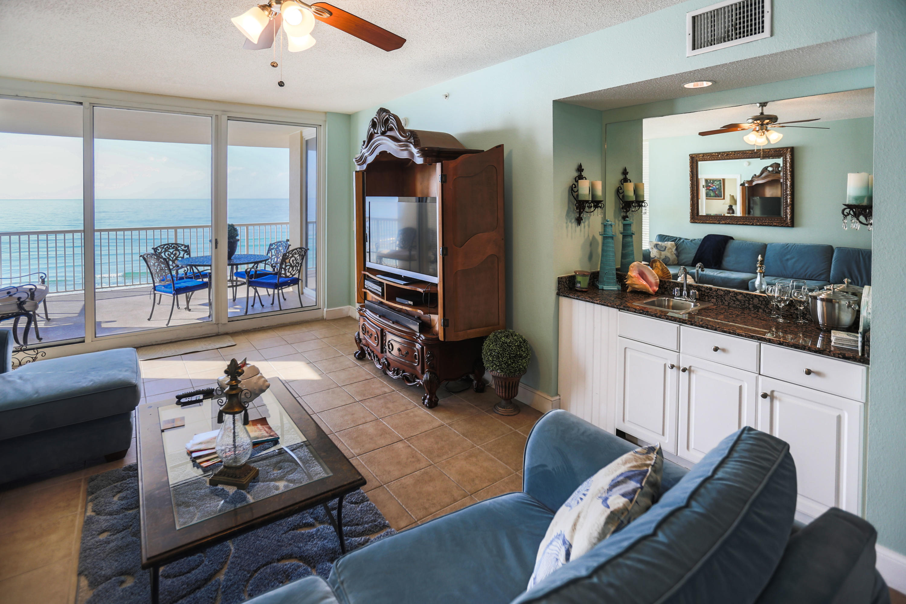 MAJESTIC BEACH TOWERS II - Residential