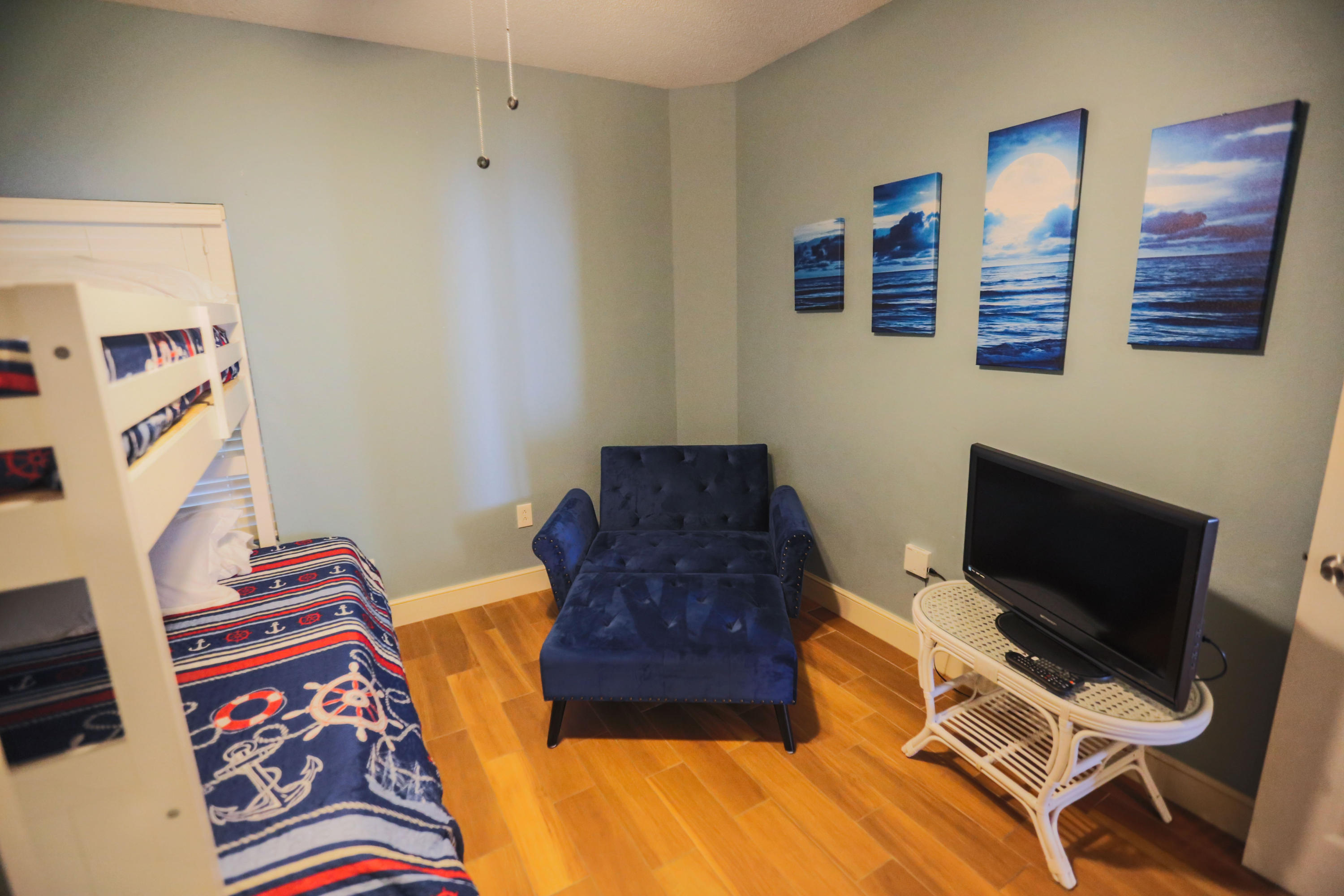 MAJESTIC BEACH TOWERS II - Residential