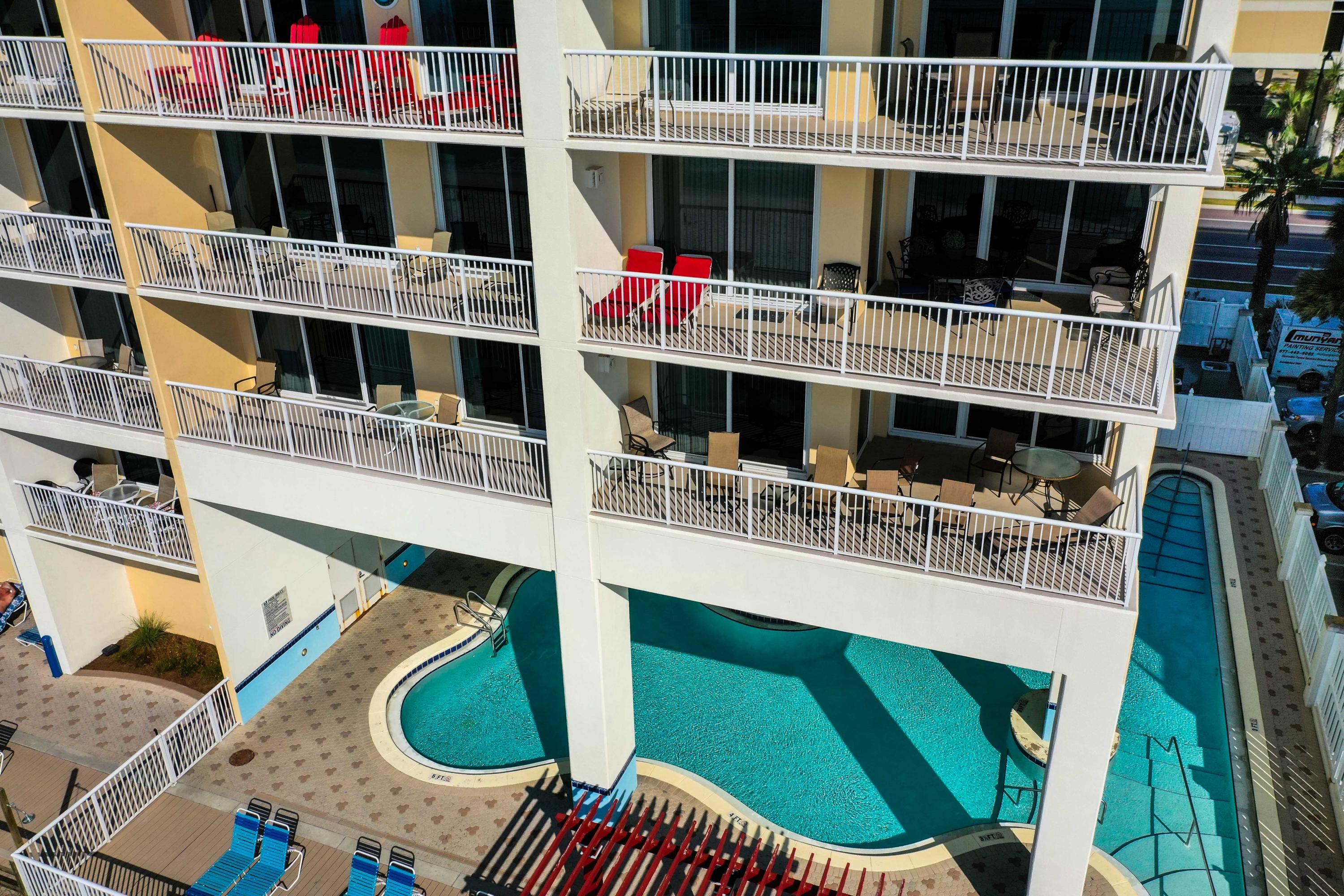 MAJESTIC BEACH TOWERS II - Residential