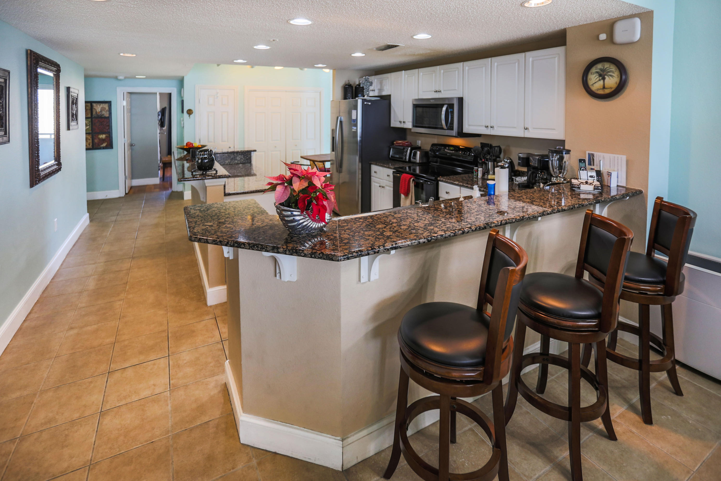 MAJESTIC BEACH TOWERS II - Residential