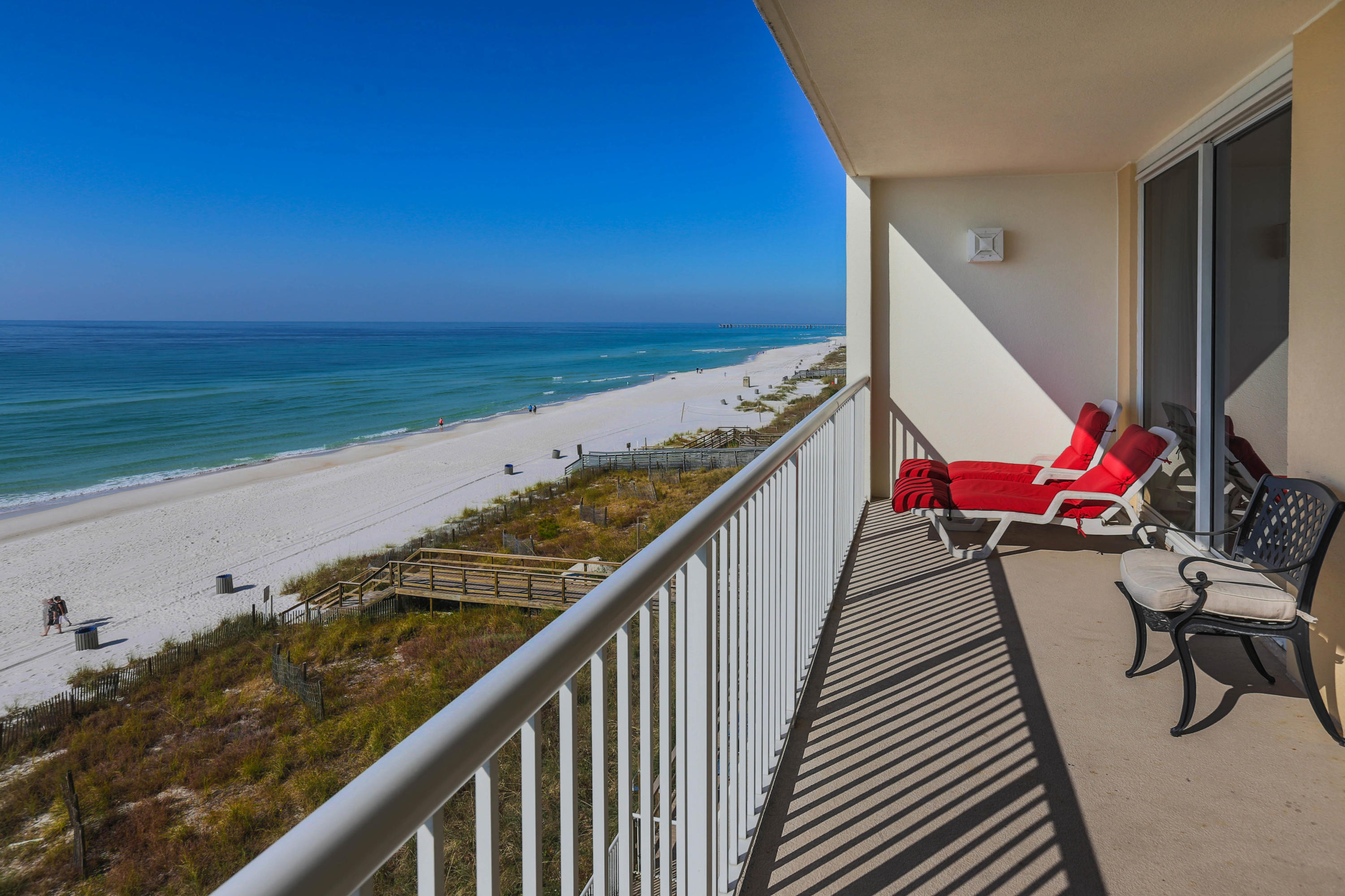 MAJESTIC BEACH TOWERS II - Residential