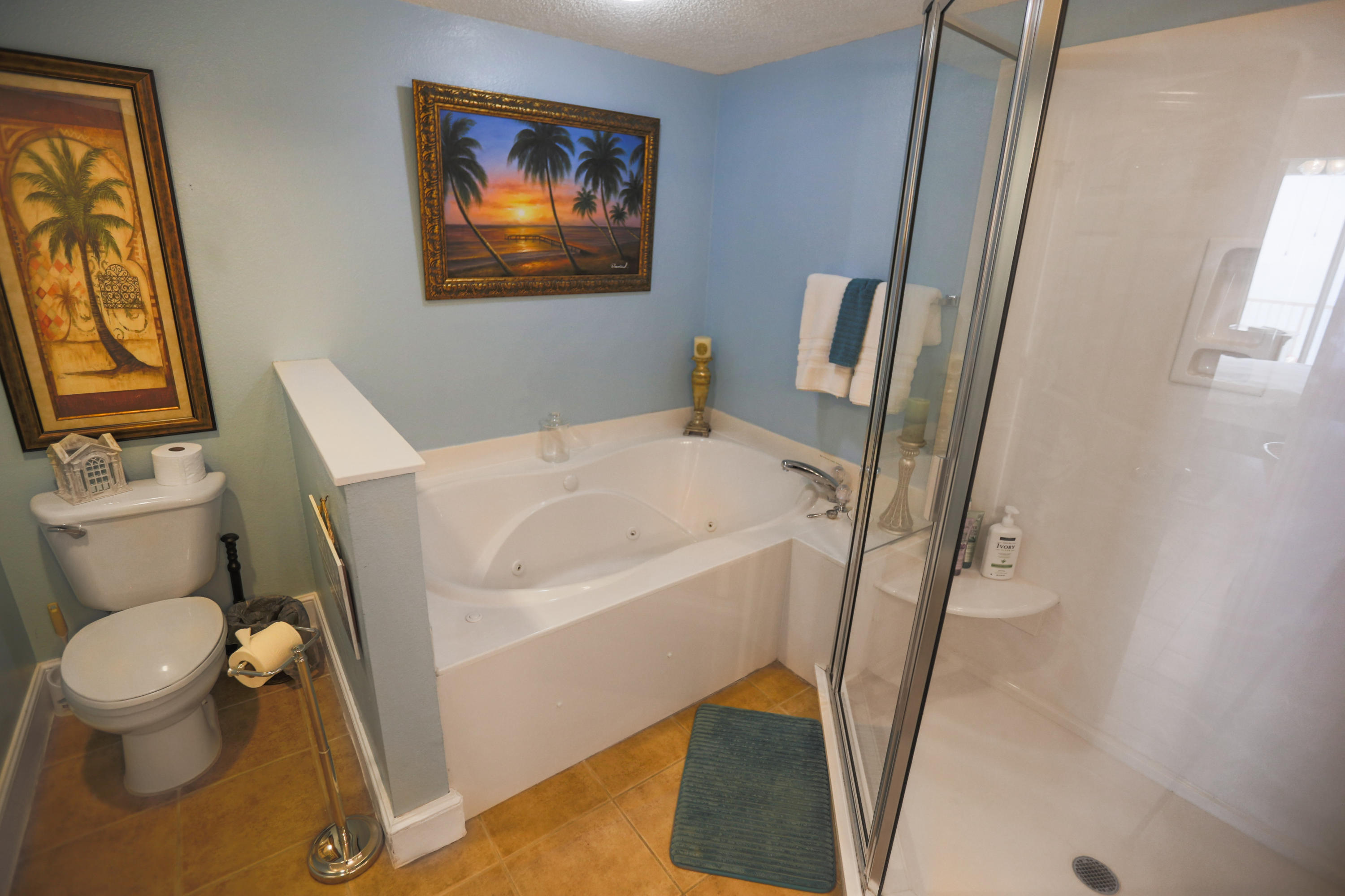 MAJESTIC BEACH TOWERS II - Residential