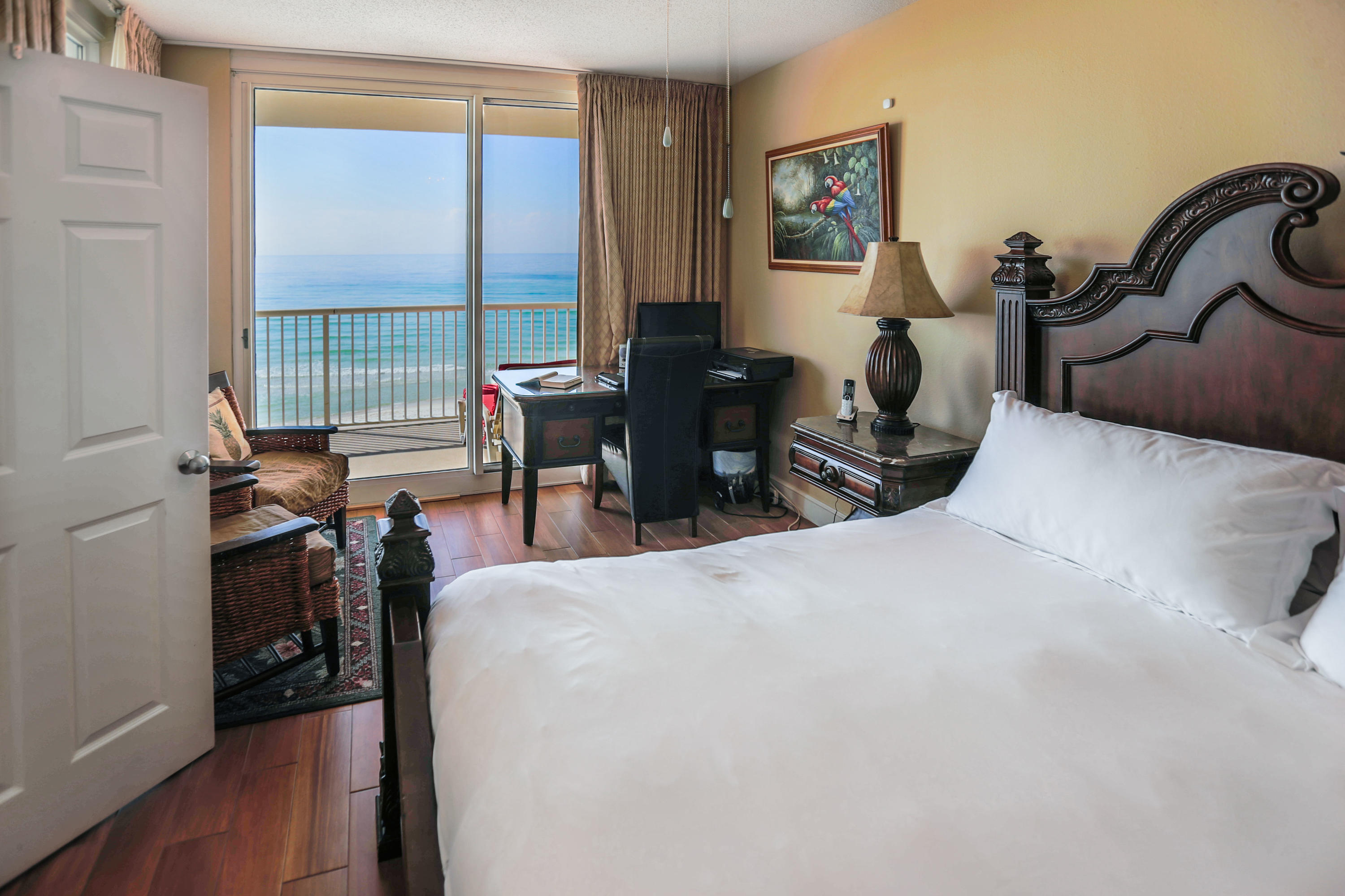 MAJESTIC BEACH TOWERS II - Residential