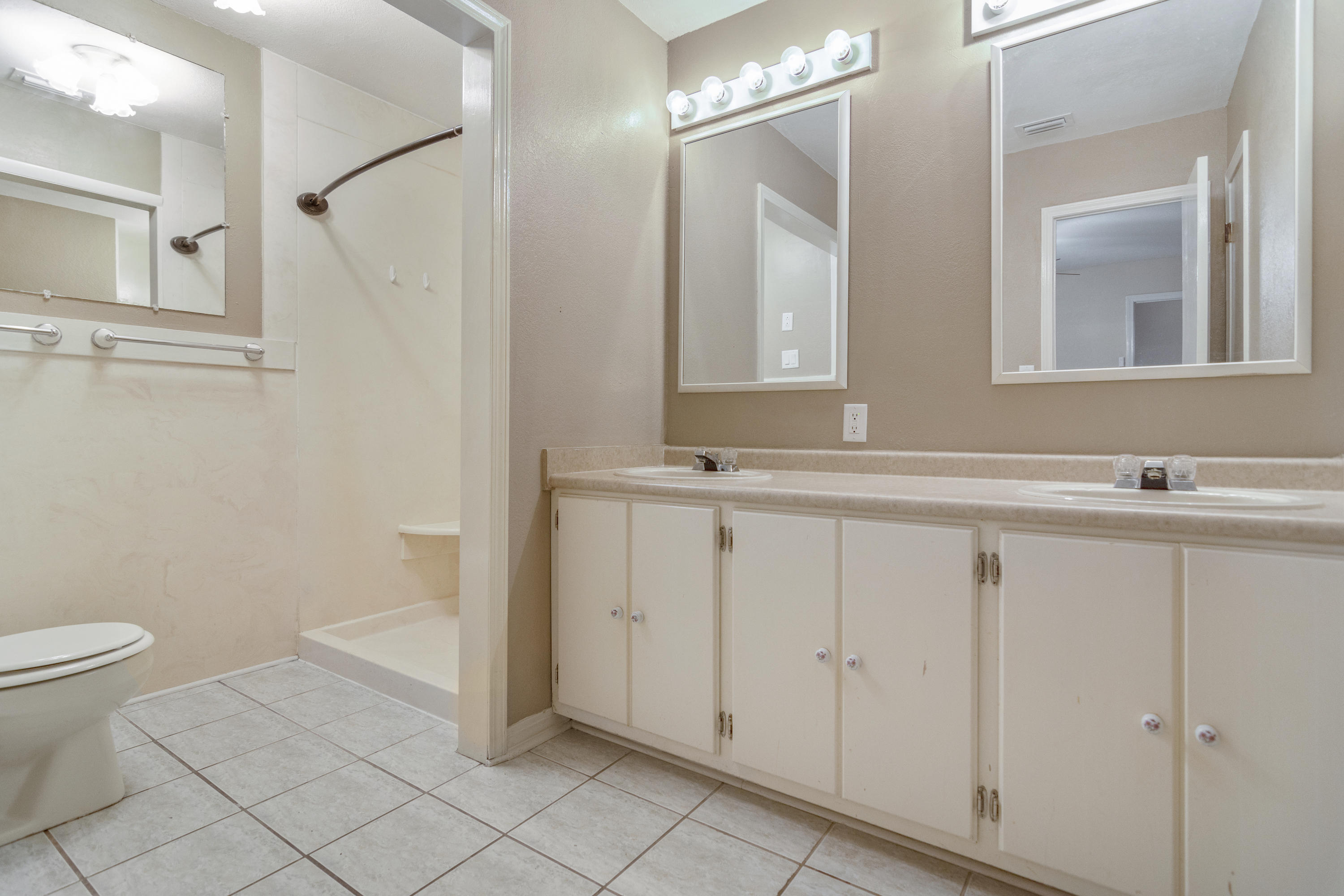 COUNTRYVIEW ESTATES - Residential