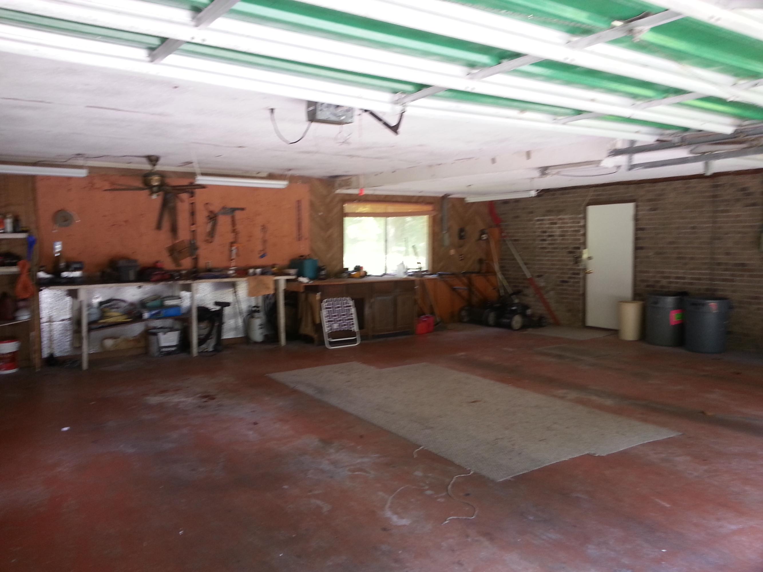 Wewahitchka, Gulf County Florida, about 25 miles north of Port St. Joe. - Residential