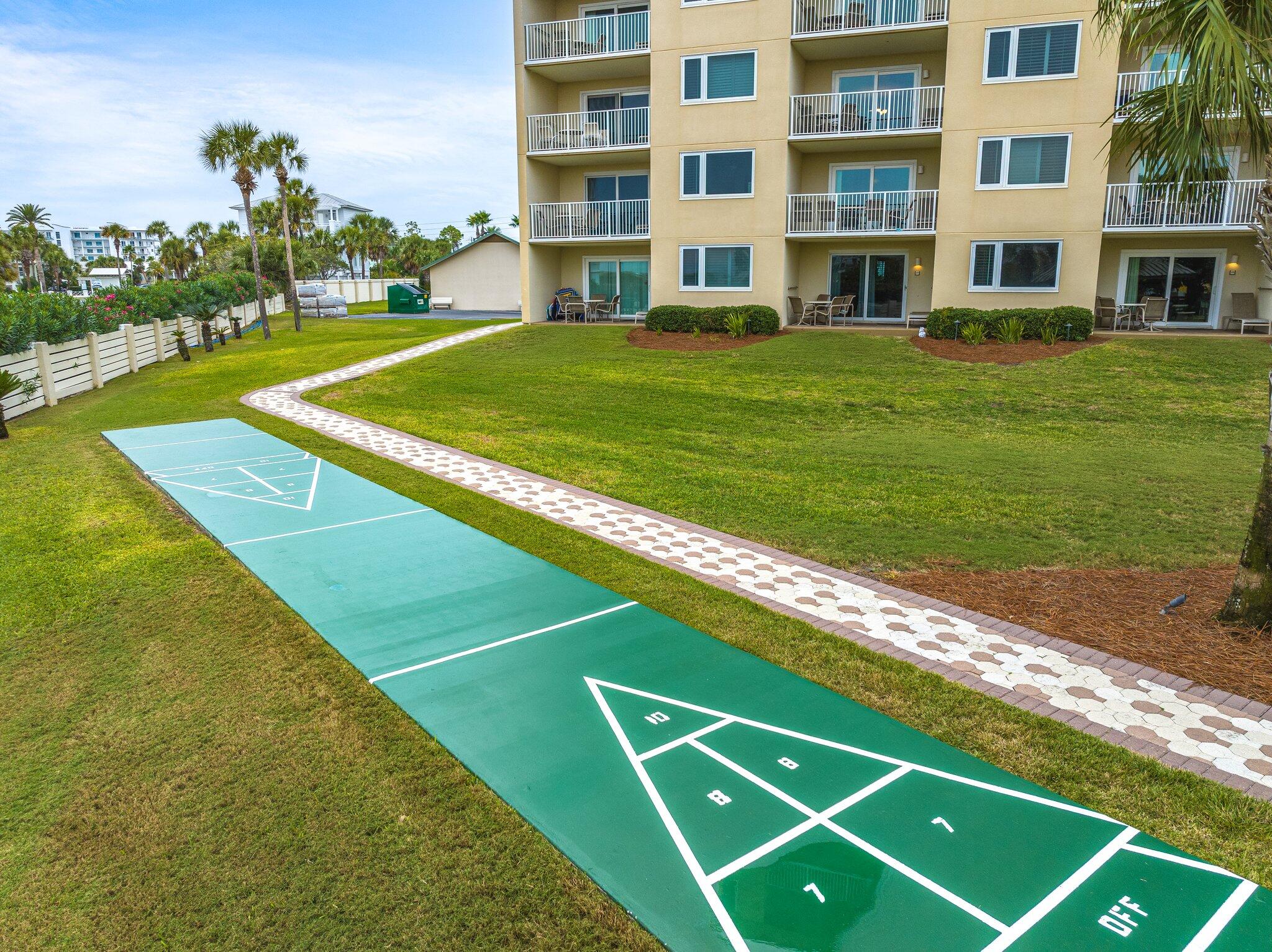 ISLANDER CONDO - Residential