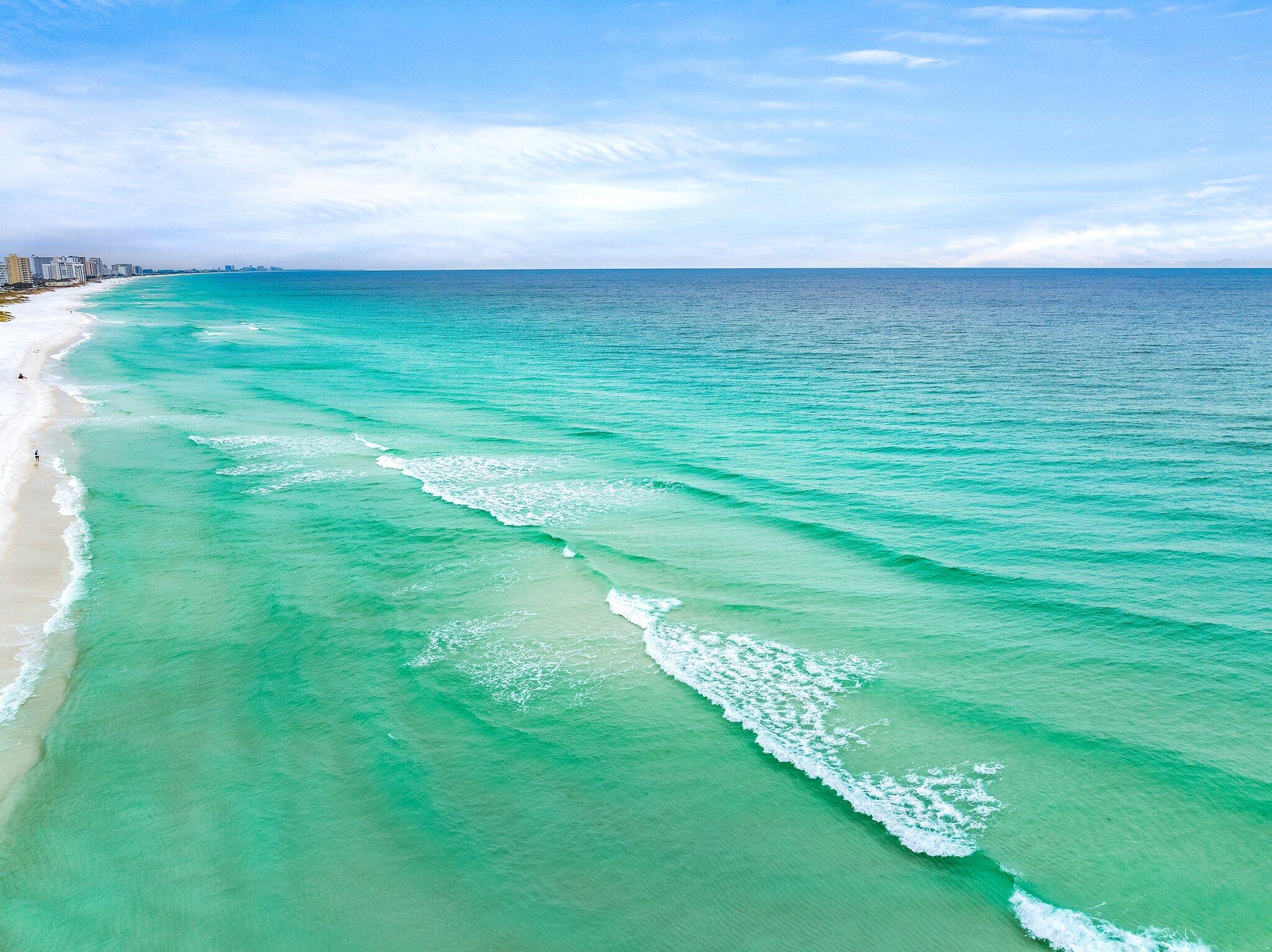 ISLANDER CONDO - Residential