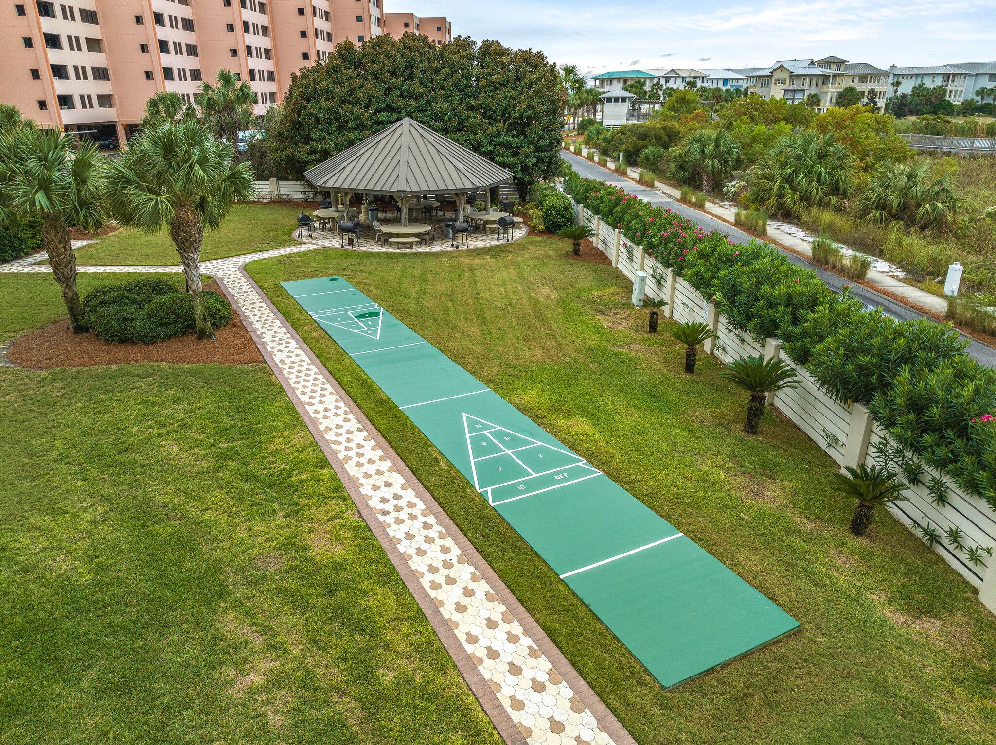 ISLANDER CONDO - Residential