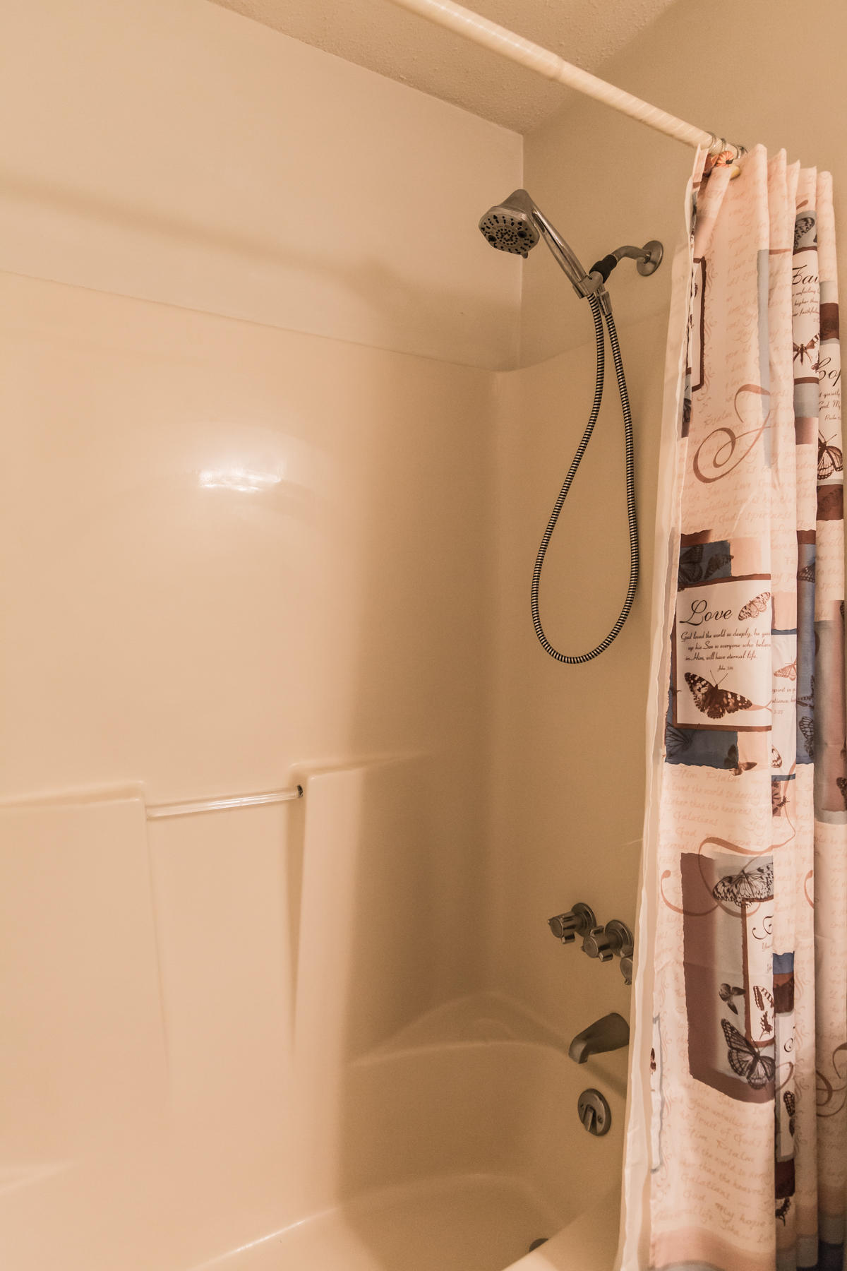 OAKWOOD T/H - Residential