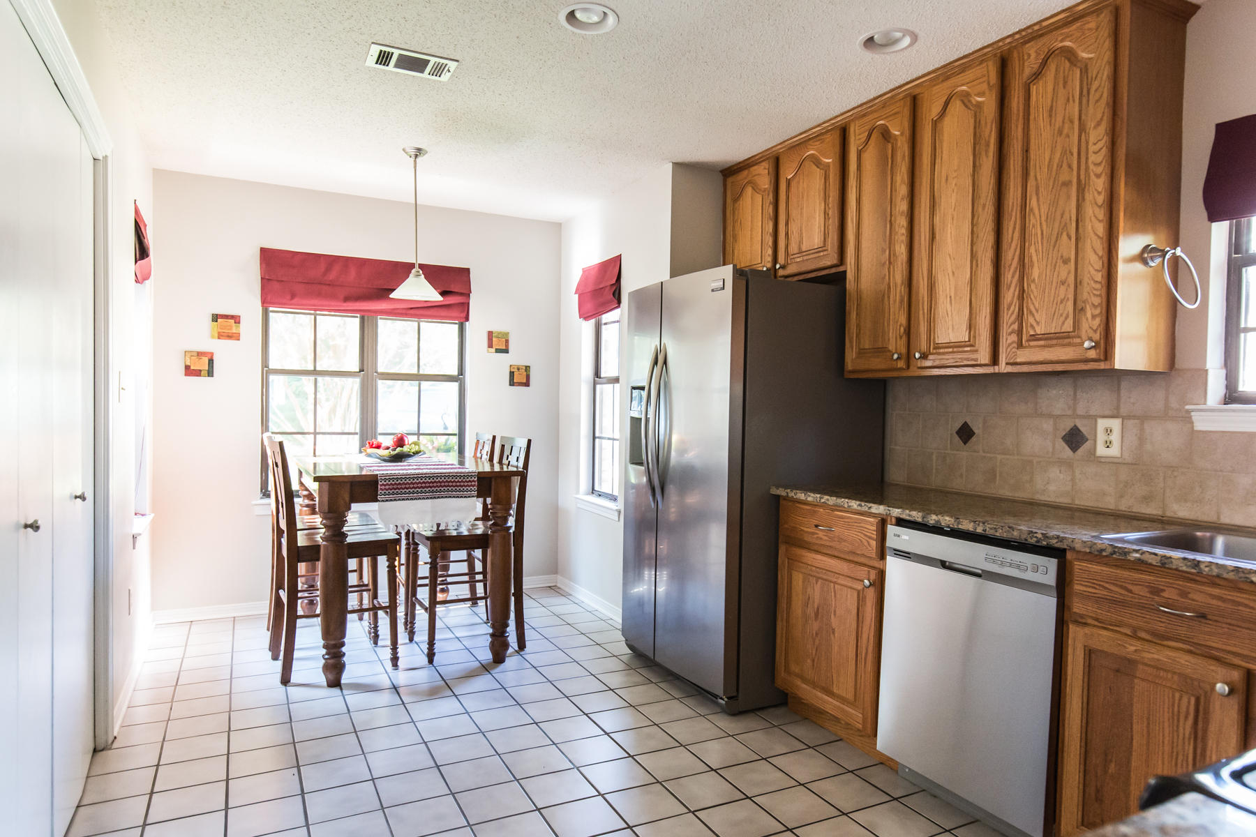 OAKWOOD T/H - Residential