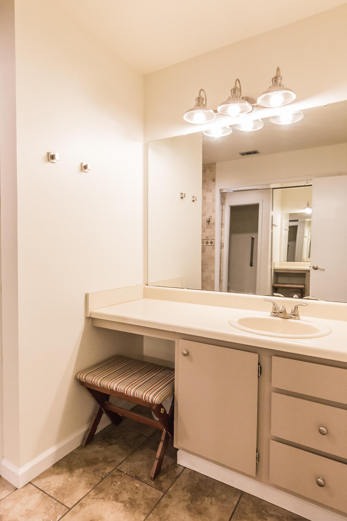 OAKWOOD T/H - Residential