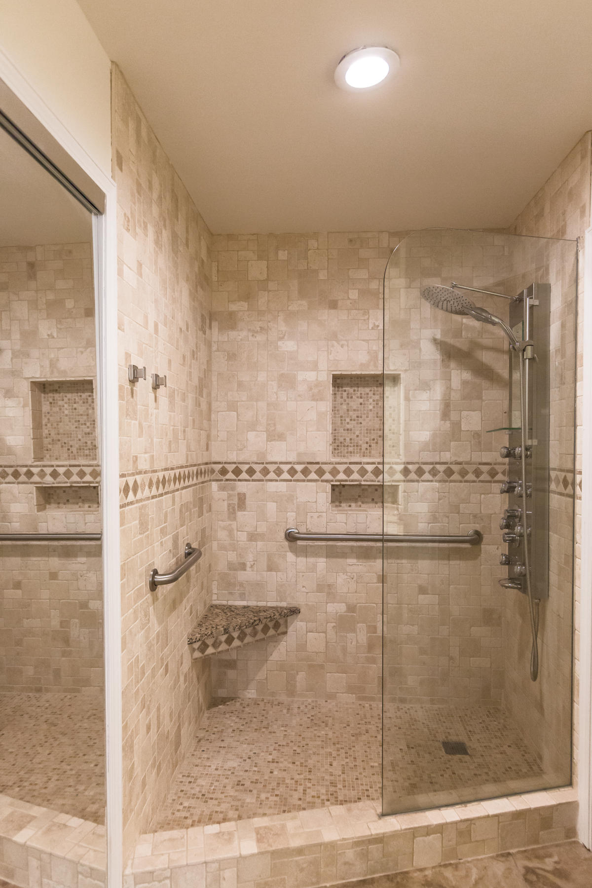 OAKWOOD T/H - Residential