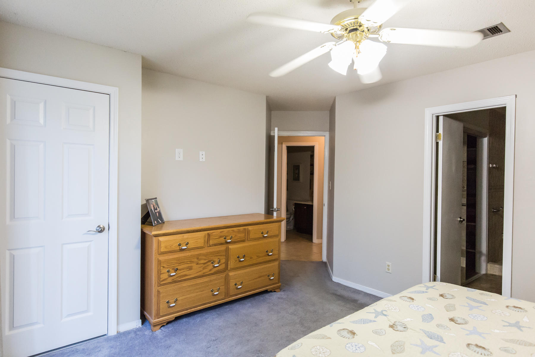 OAKWOOD T/H - Residential