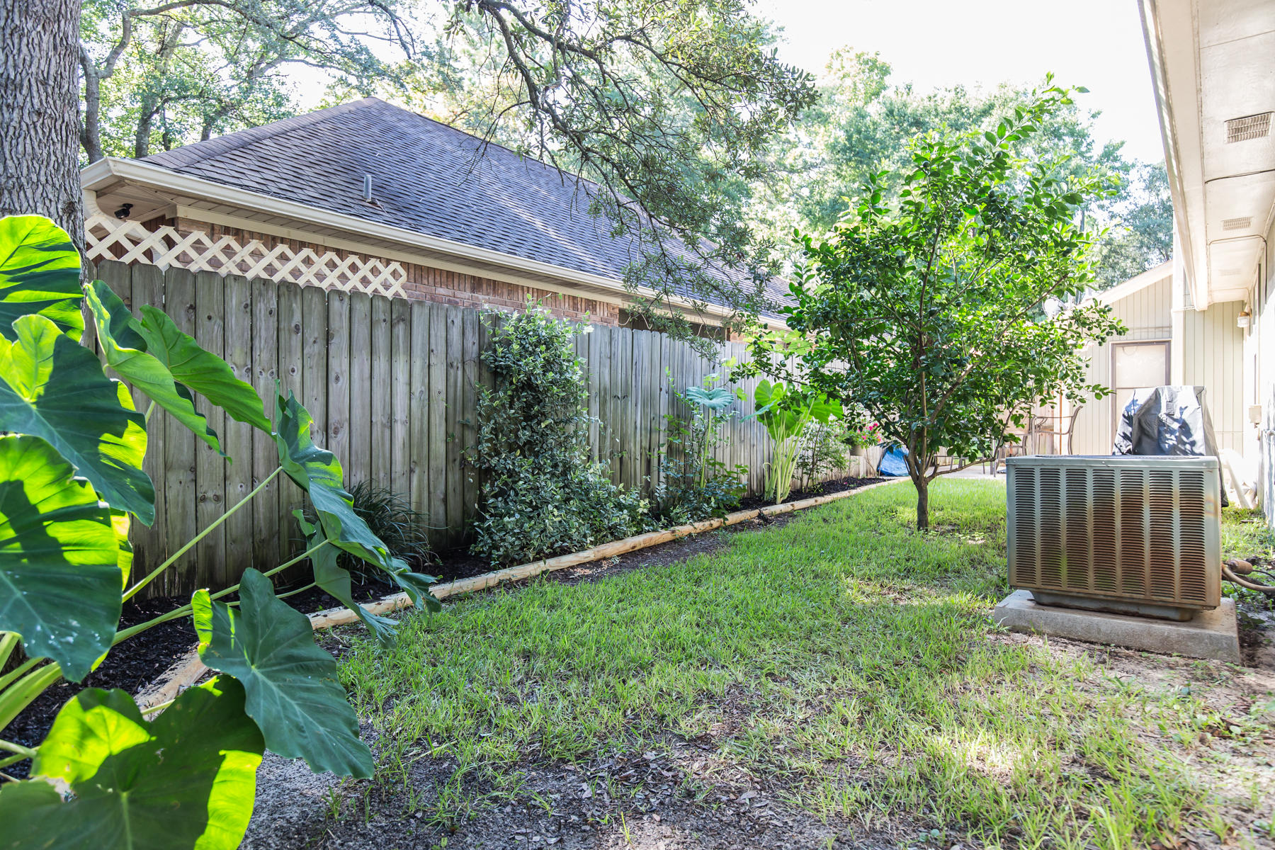 OAKWOOD T/H - Residential