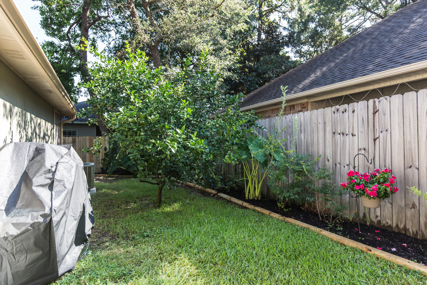 OAKWOOD T/H - Residential