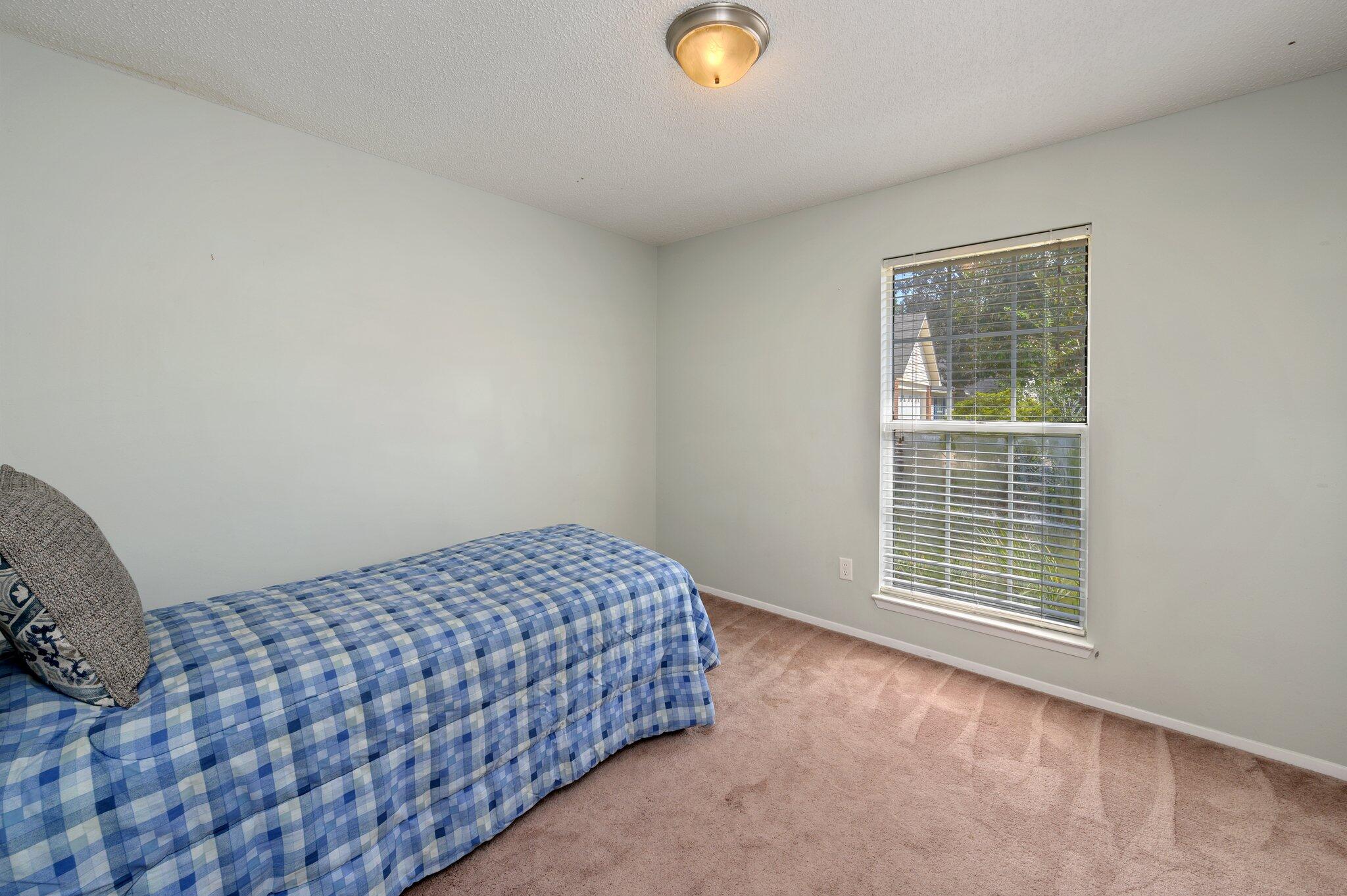 PARKWOOD LANE BLUEWATER BAY - Residential