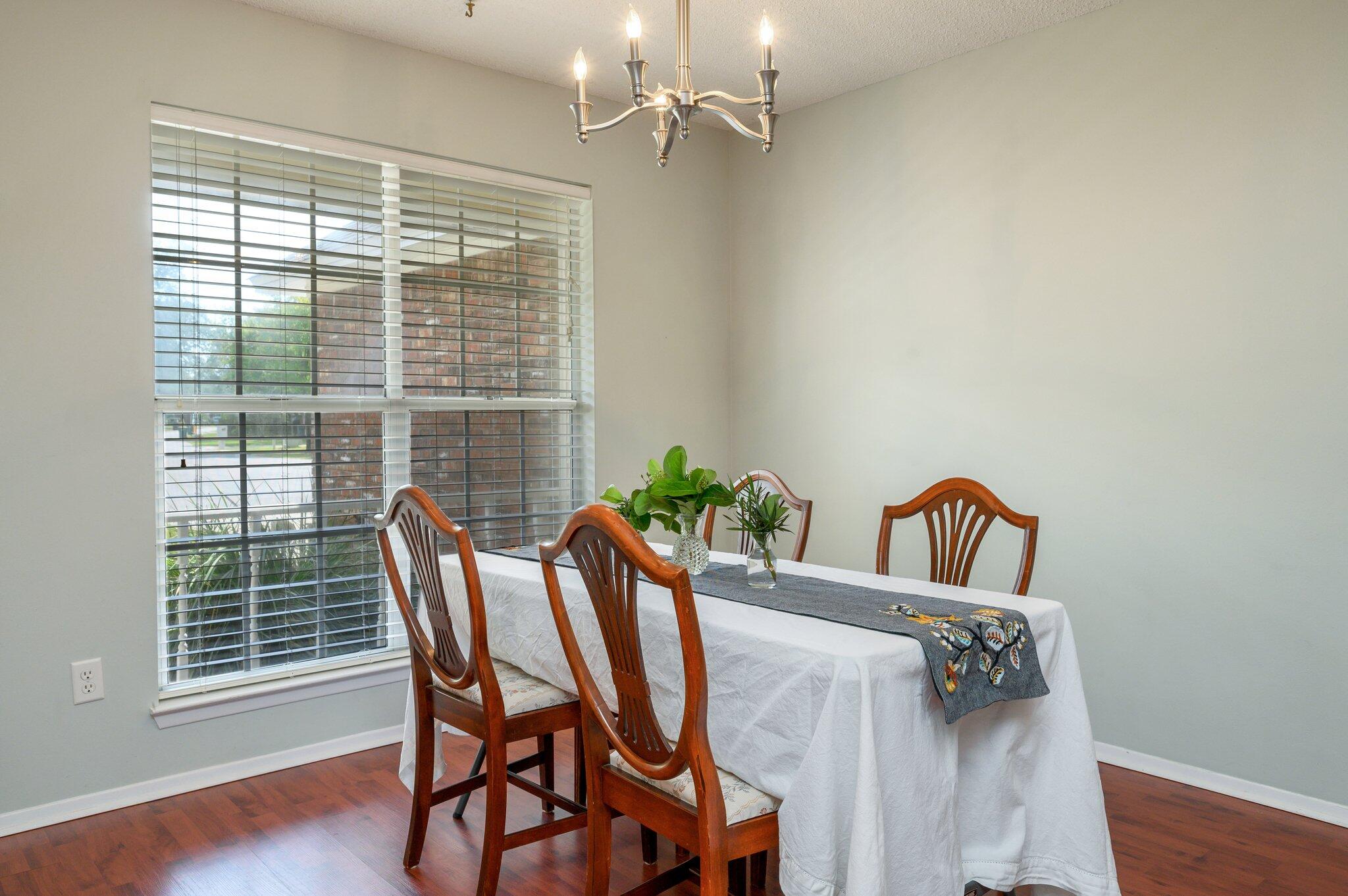 PARKWOOD LANE BLUEWATER BAY - Residential