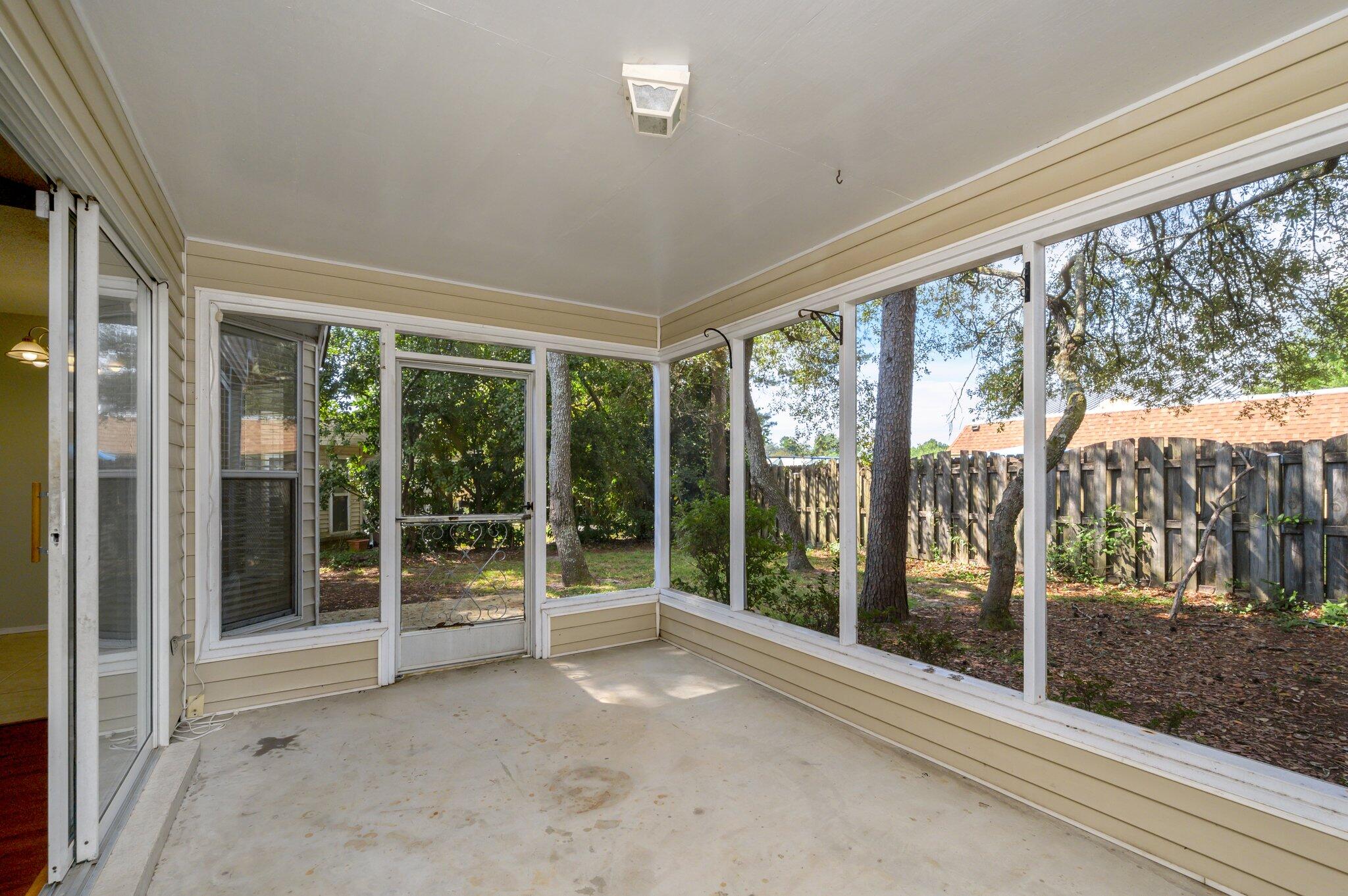 PARKWOOD LANE BLUEWATER BAY - Residential