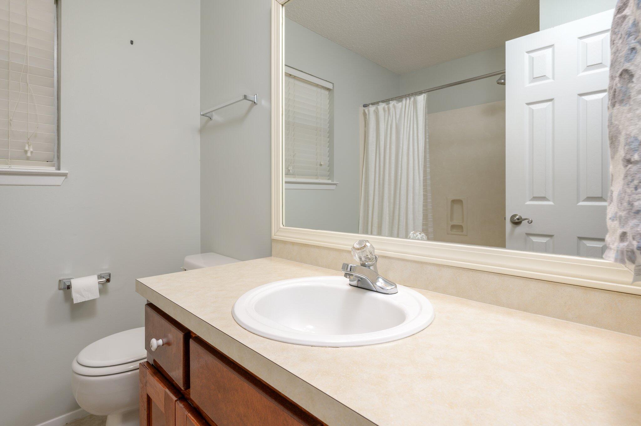 PARKWOOD LANE BLUEWATER BAY - Residential