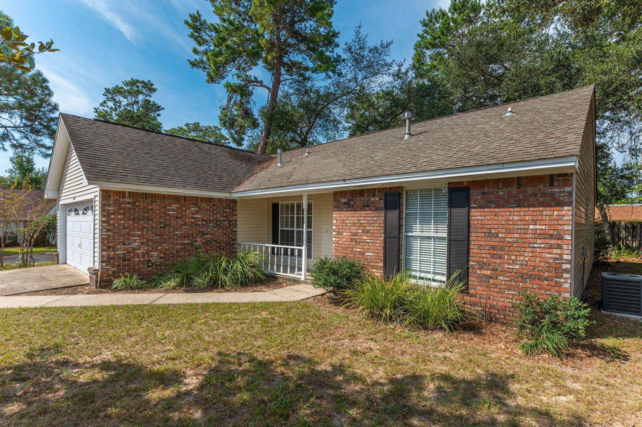 PARKWOOD LANE BLUEWATER BAY - Residential