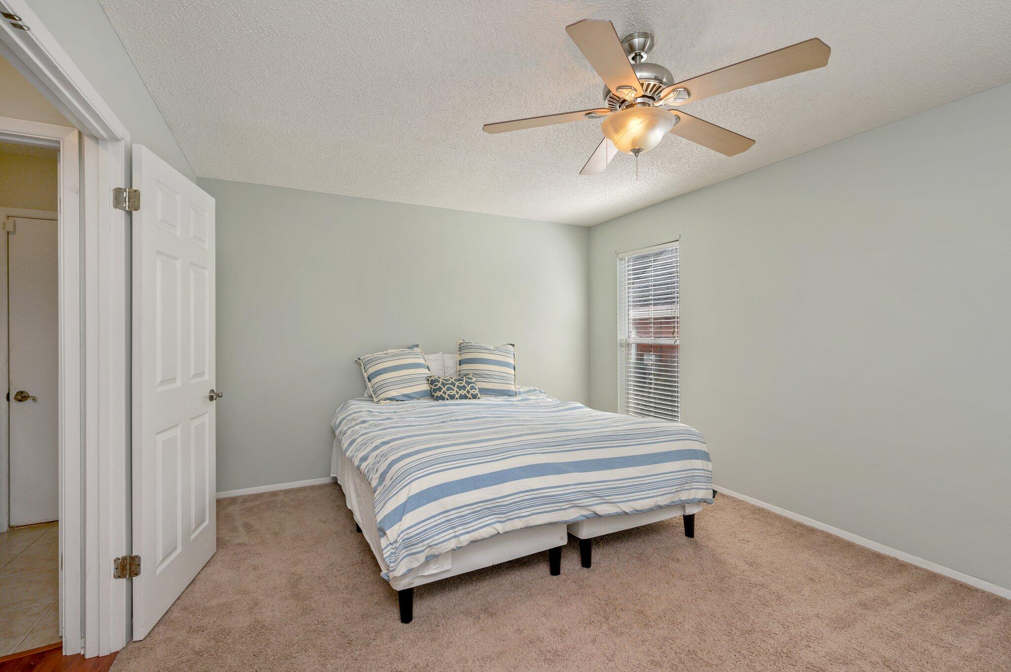 PARKWOOD LANE BLUEWATER BAY - Residential