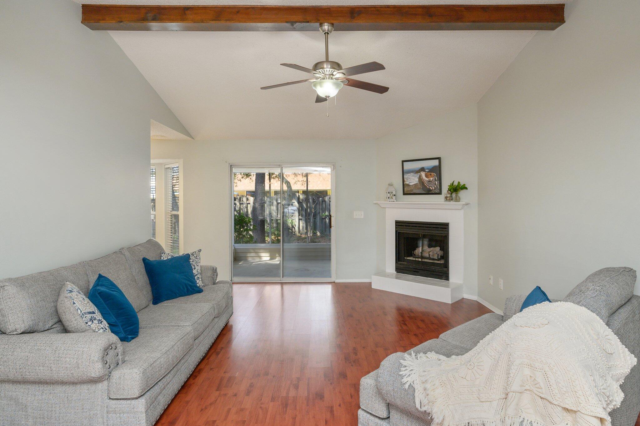 PARKWOOD LANE BLUEWATER BAY - Residential