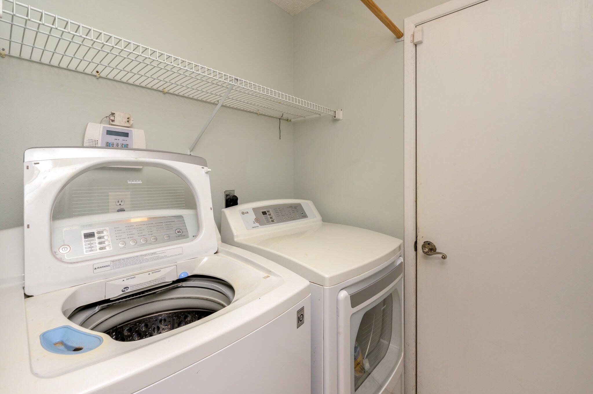 PARKWOOD LANE BLUEWATER BAY - Residential