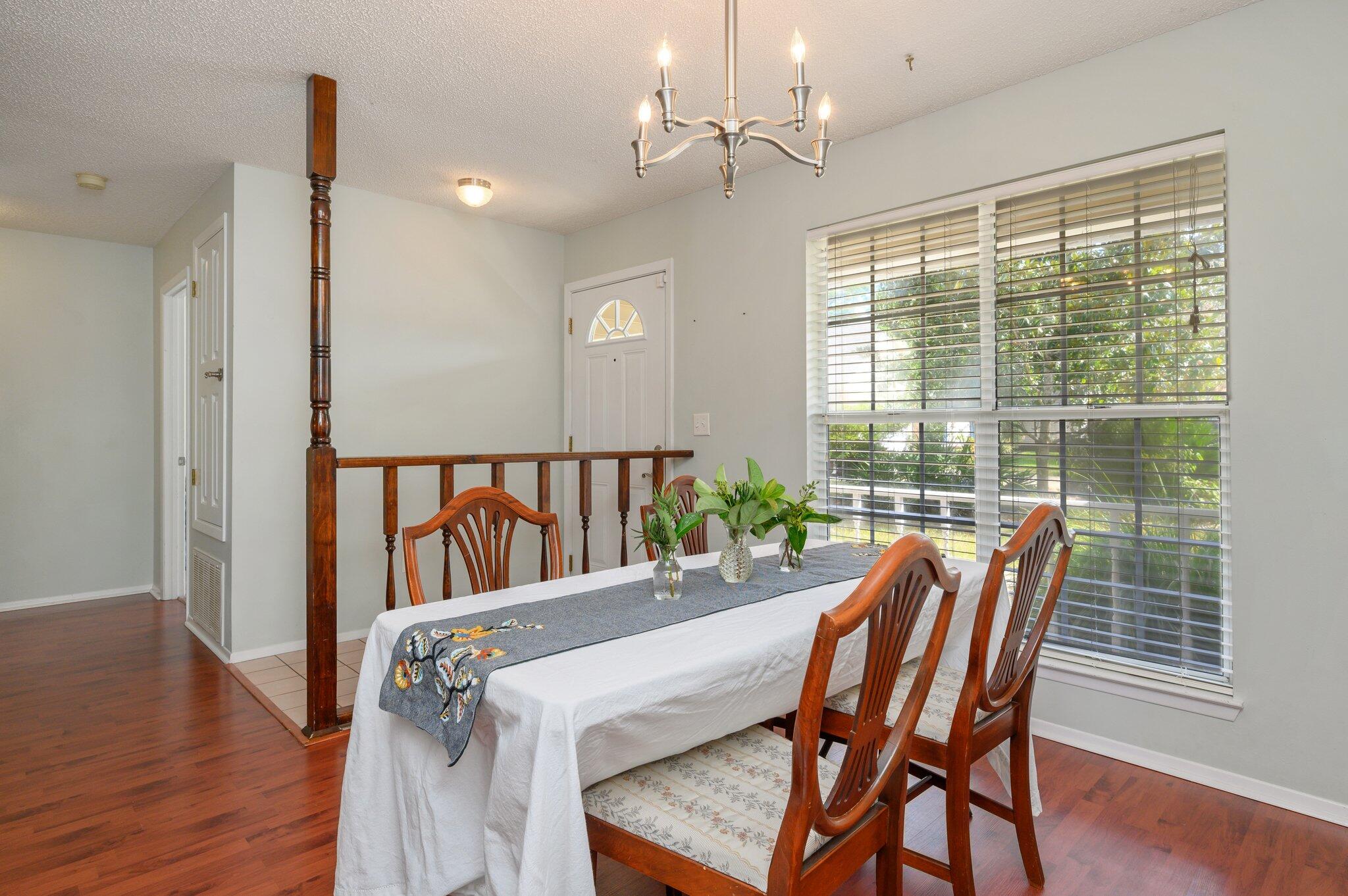 PARKWOOD LANE BLUEWATER BAY - Residential