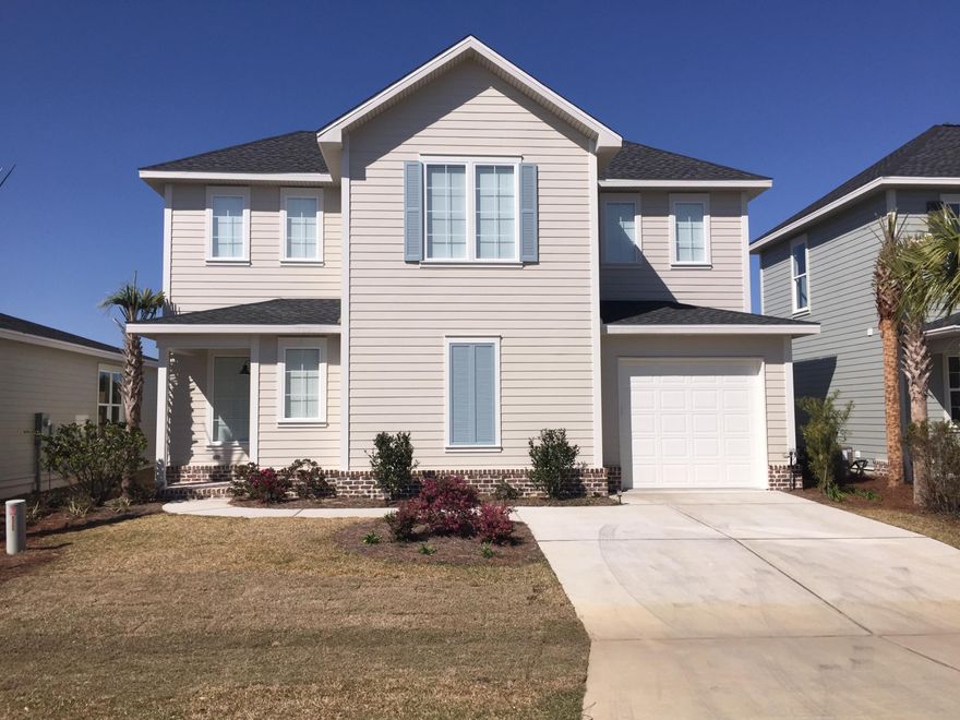 Detailed new construction & available Aug 31, 2015! Brand New floor plan w/side entry foyer,3br, 2.5bth, screened porch & 1 car garage. The''Christopher'' plan has two optional layouts, one with a screened-in porch or without a screened porch which increases the heated & cooled sq ft to 1971 sq ft allowing for an expanded living and dining areas (click pictures to view both layouts)! Beautiful island kitchen w/granite counter tops, all-wood cabinetry & stainless steel appliances. Wood flooring throughout foyer, kitchen, dining & living & master bedroom. Tile in baths with carpeting laid throughout upstairs bedrooms including the landing/office/play area. Master bedroom is located on the 1st floor w/two additional bedrooms and a shared bathroom upstairs. HOA community w/pool, dog park