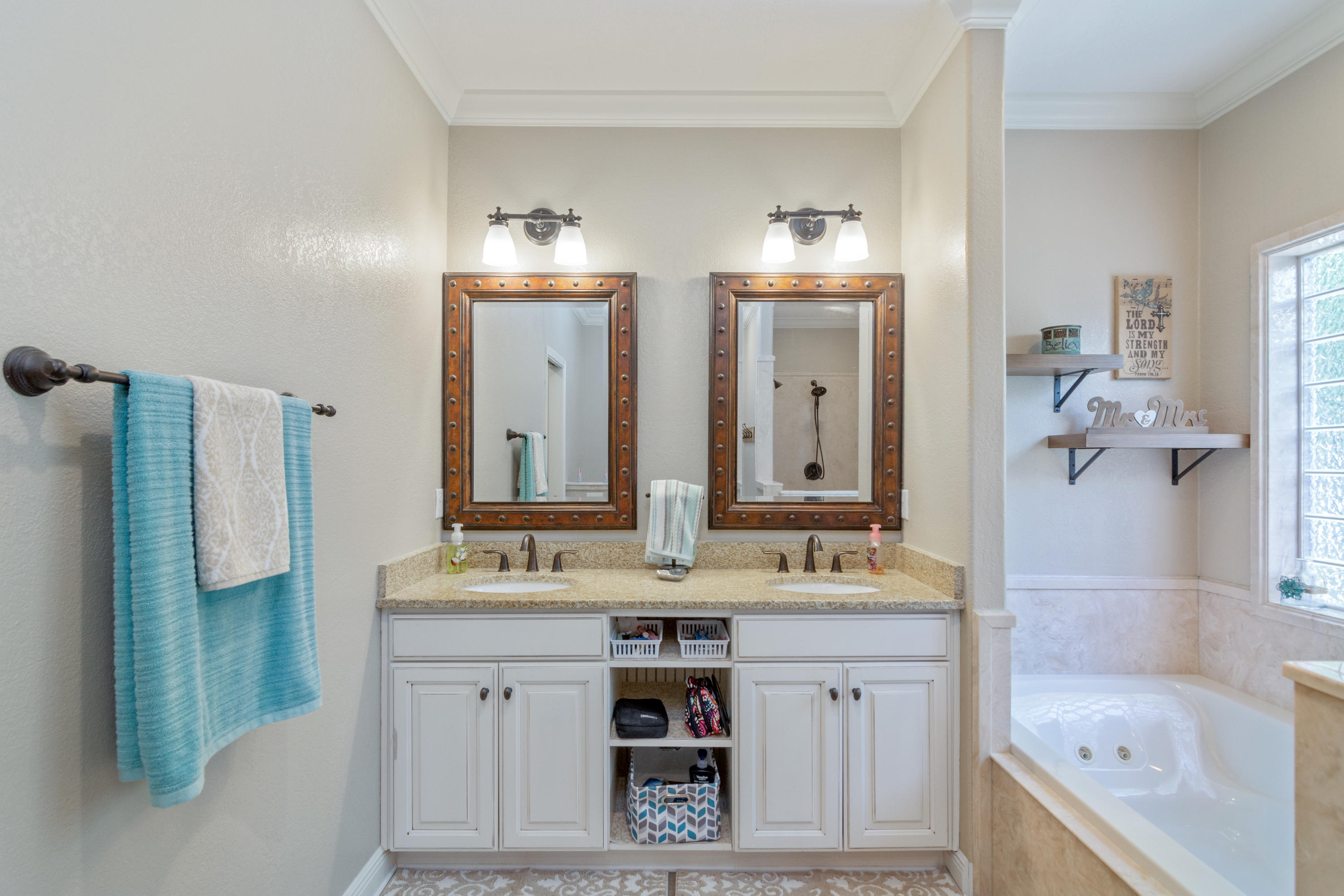 VALPARAISO PINECREST 5 - Residential