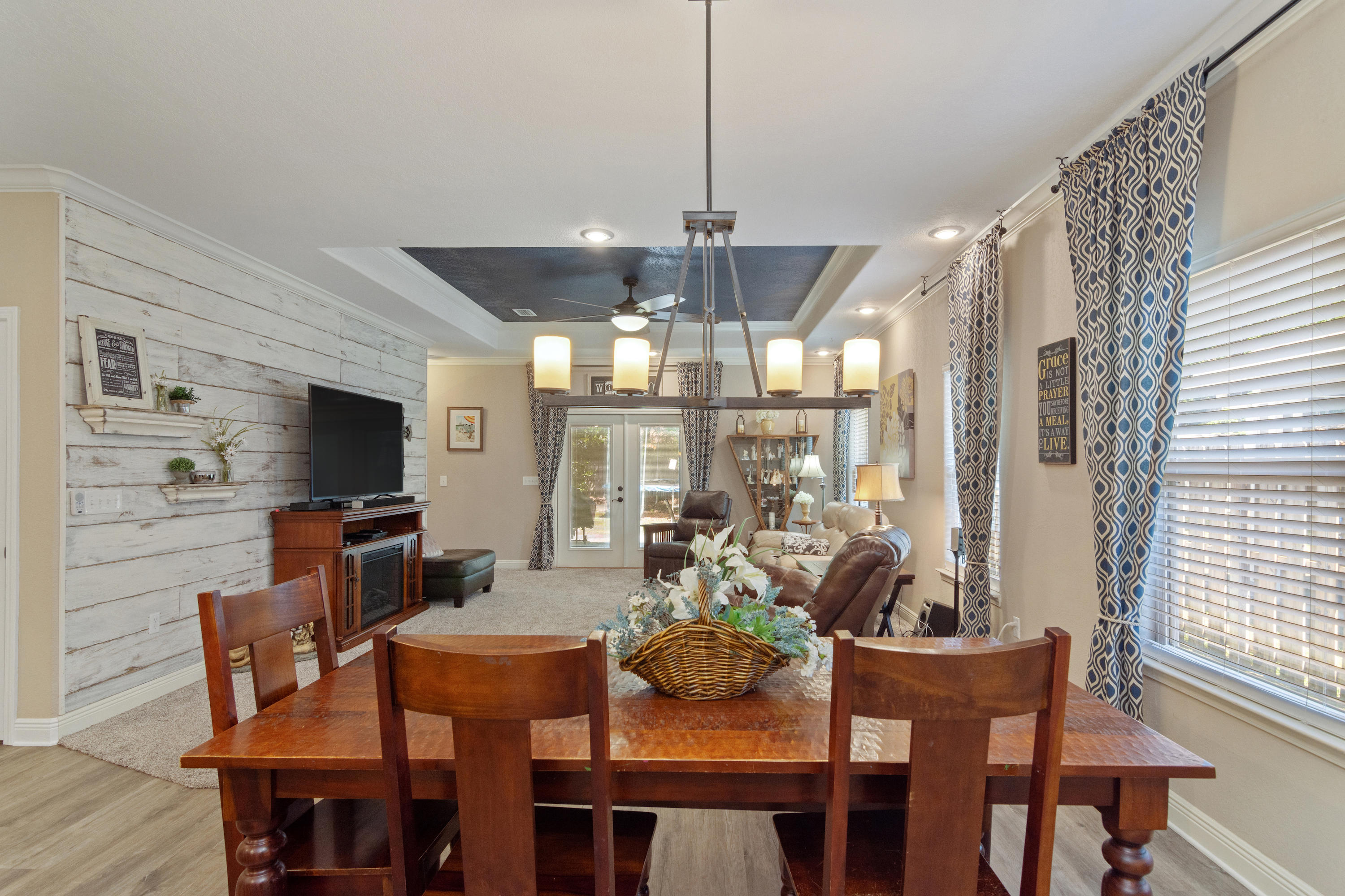 VALPARAISO PINECREST 5 - Residential