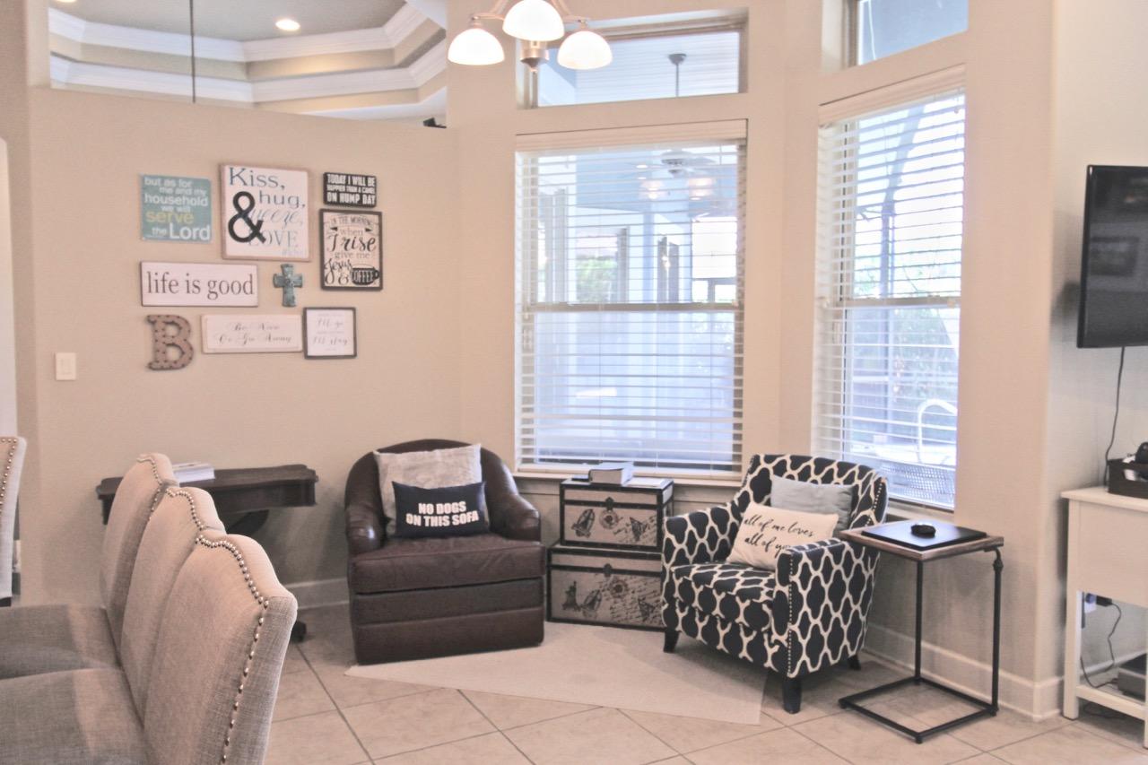 CHARDONNAY ESTATES - Residential