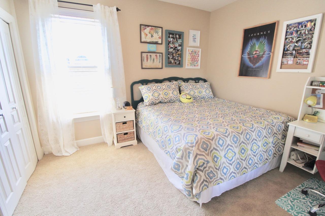 CHARDONNAY ESTATES - Residential