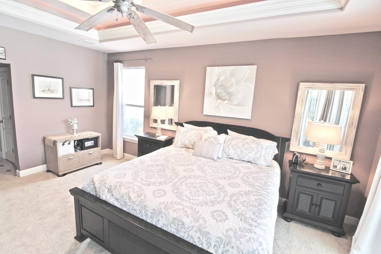 CHARDONNAY ESTATES - Residential