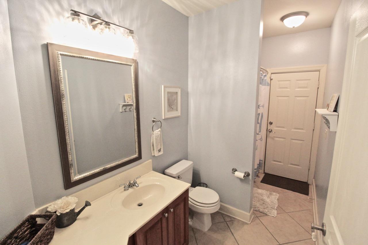 CHARDONNAY ESTATES - Residential