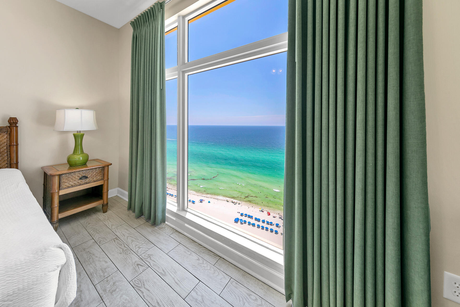 STERLING REEF - Residential