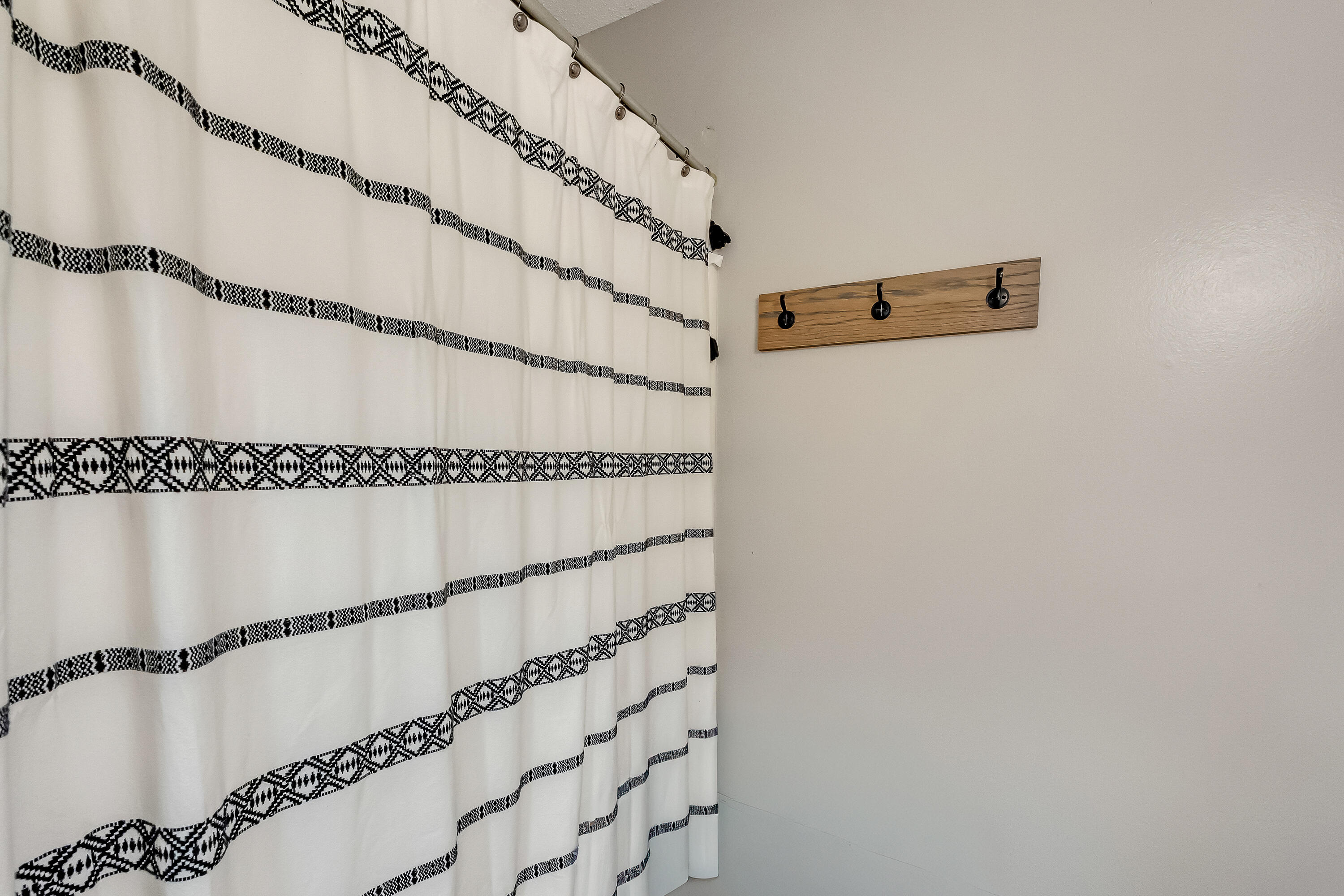 IVALEA GARDENS - Residential