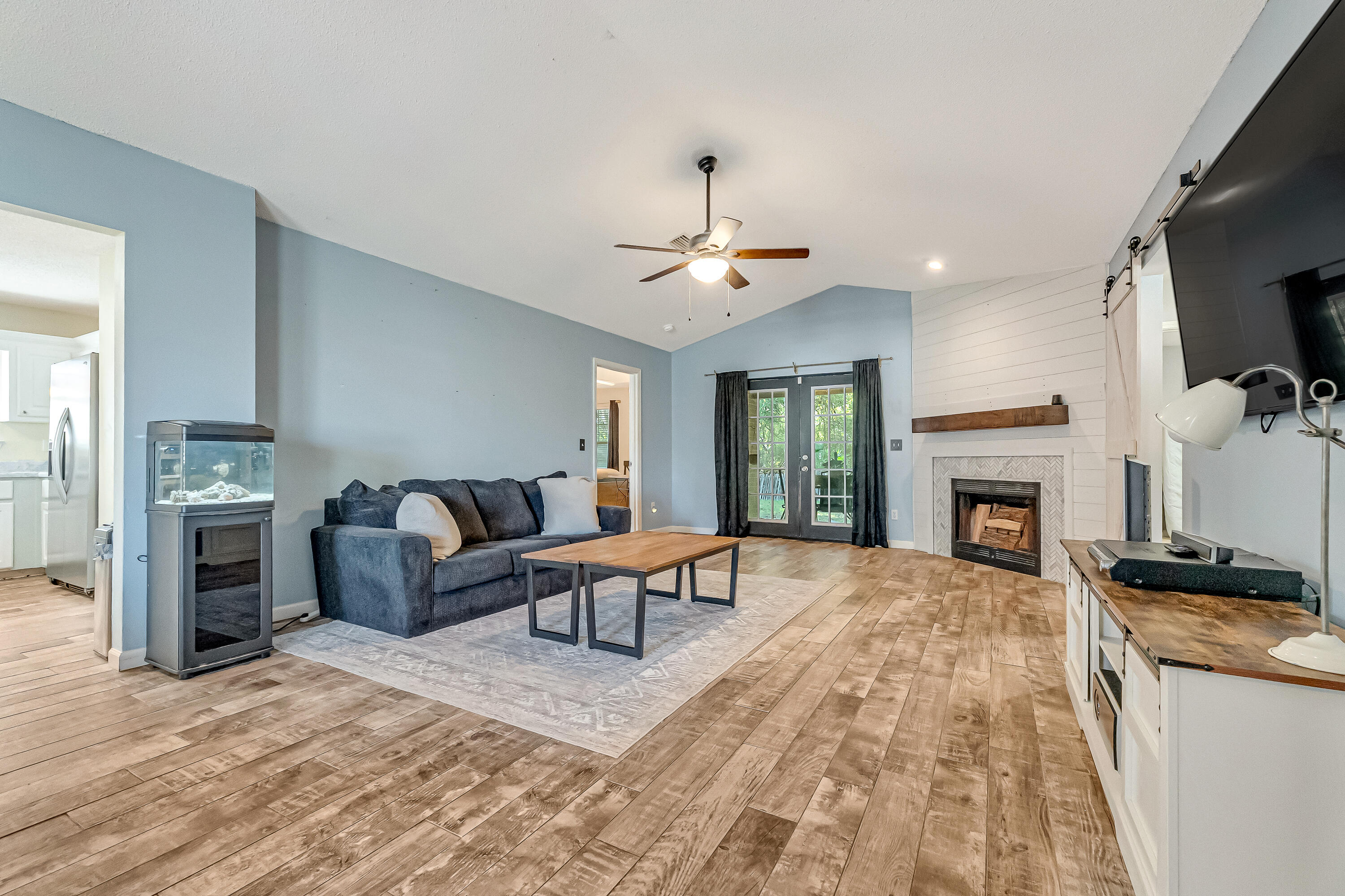 IVALEA GARDENS - Residential