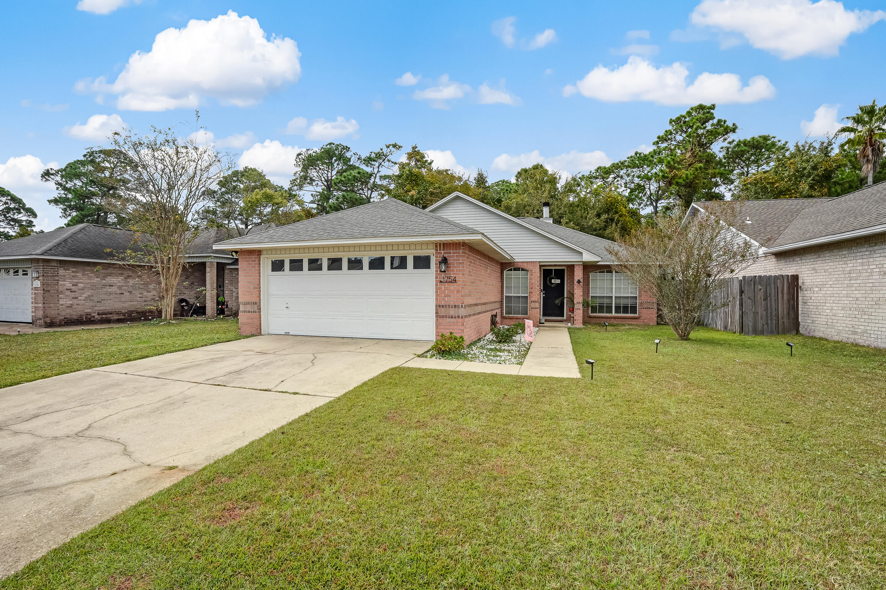 IVALEA GARDENS - Residential