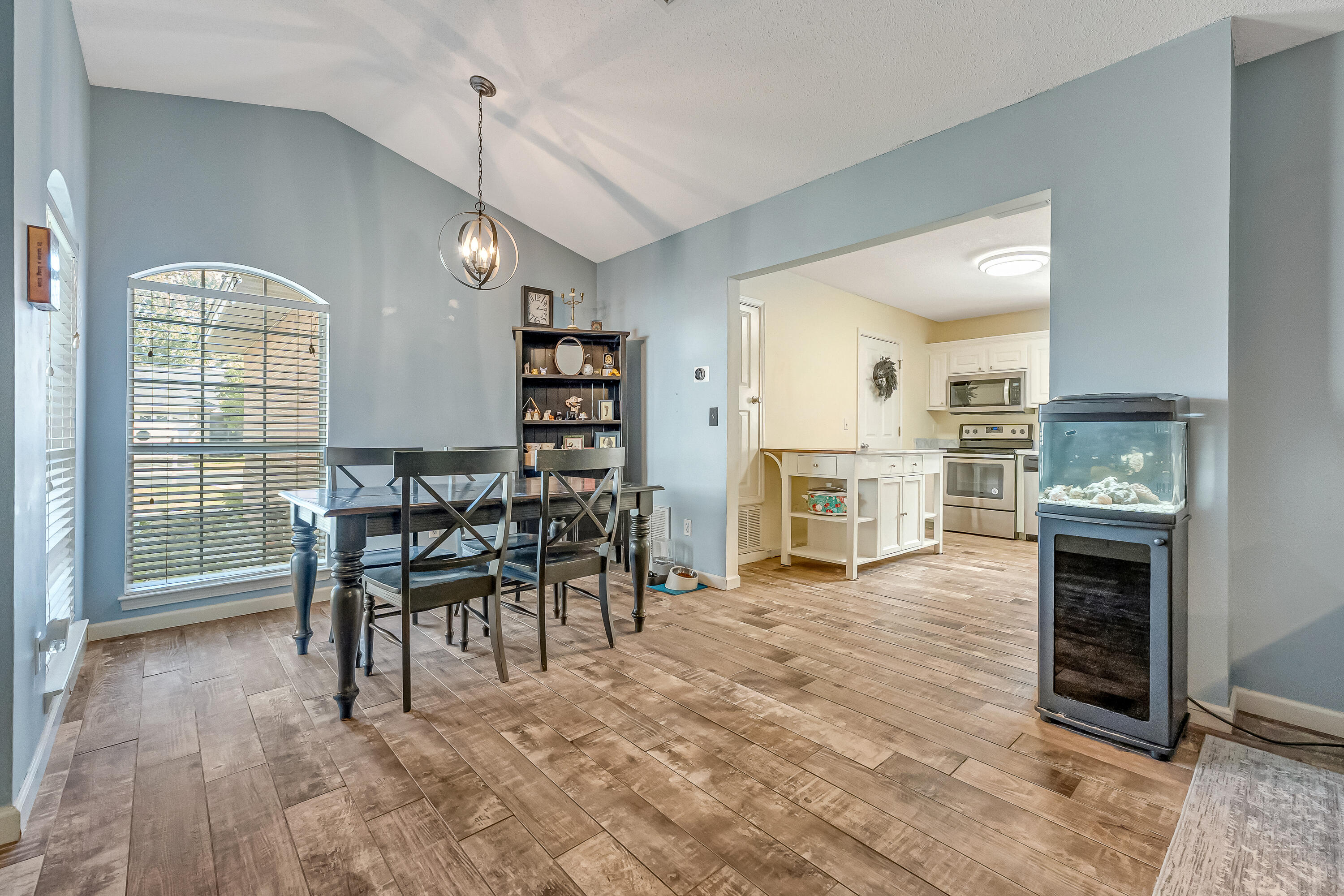 IVALEA GARDENS - Residential