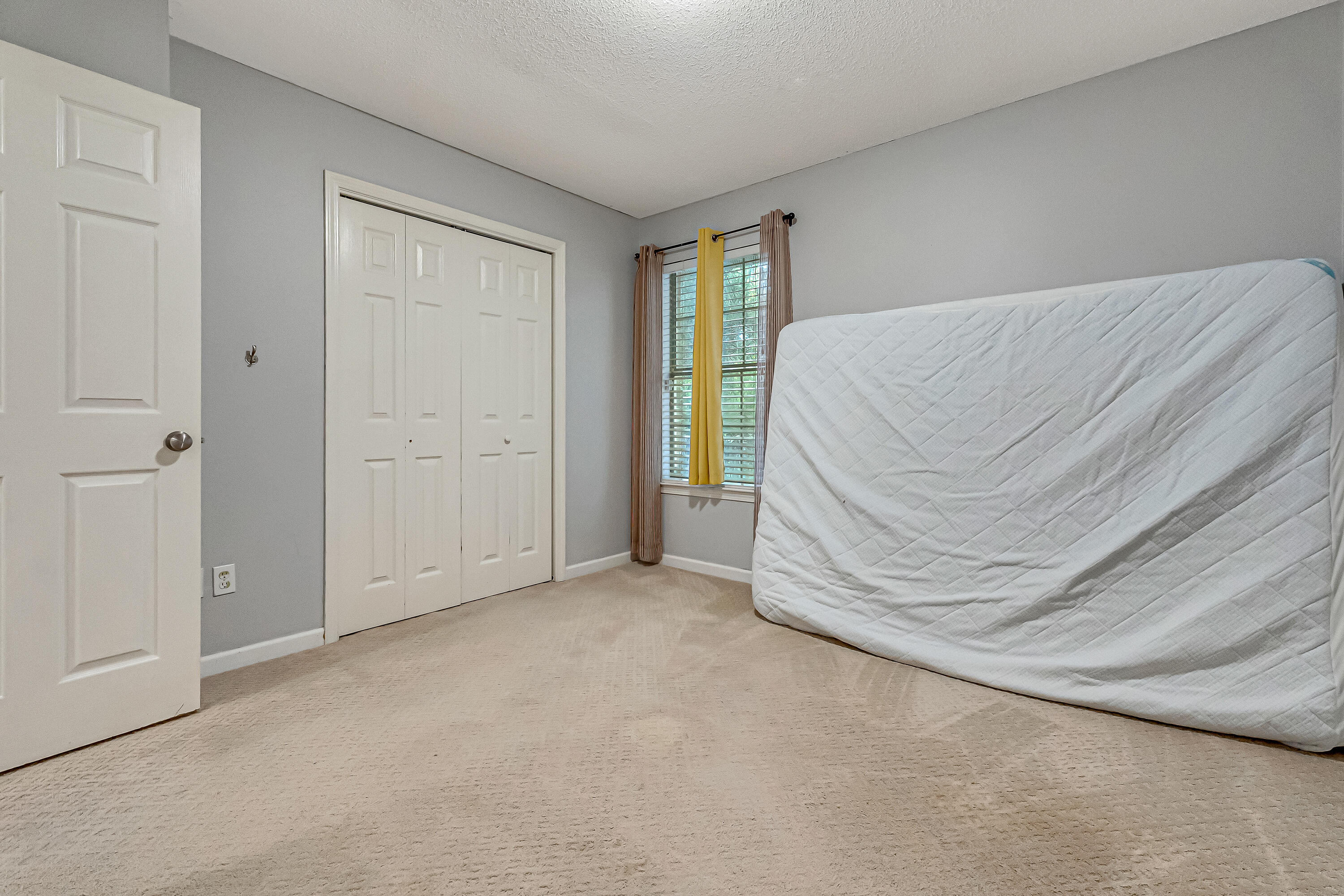 IVALEA GARDENS - Residential