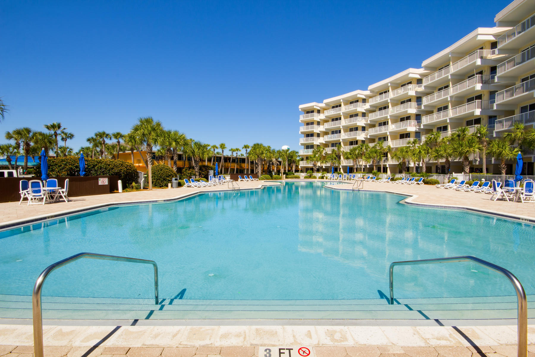 DESTIN WEST BEACH & BAY RESORT-GULFSIDE - Residential