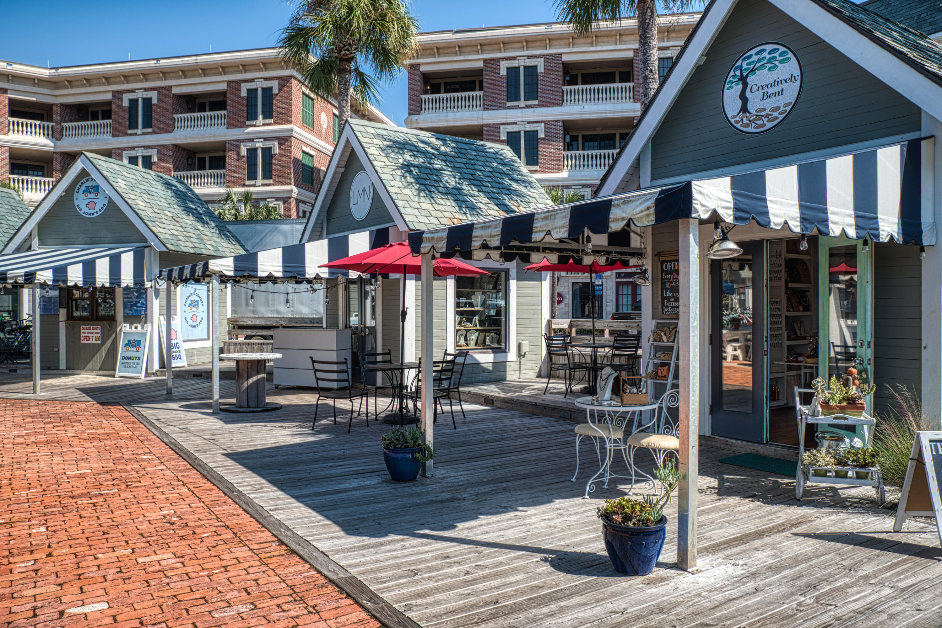 VILLAGE OF SOUTH WALTON BEACH - Residential