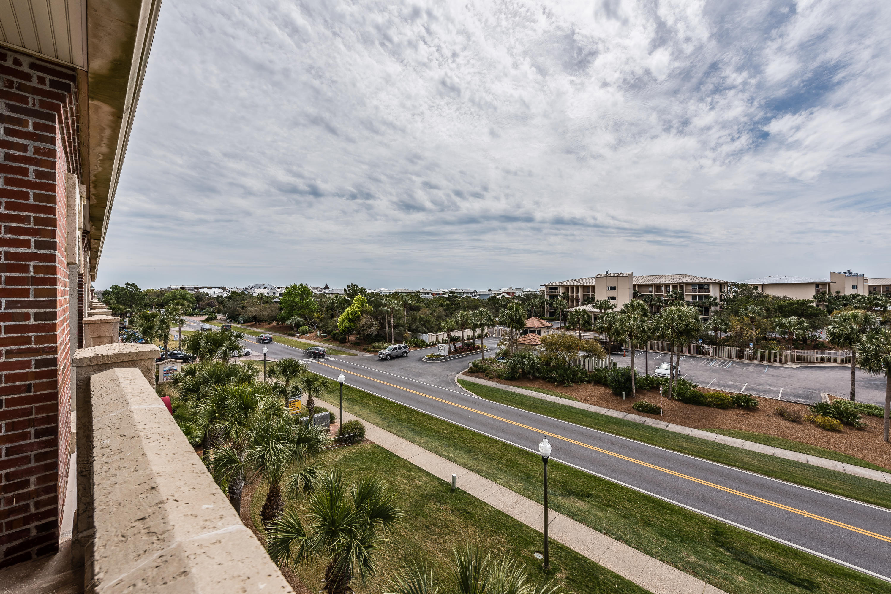VILLAGE OF SOUTH WALTON BEACH - Residential