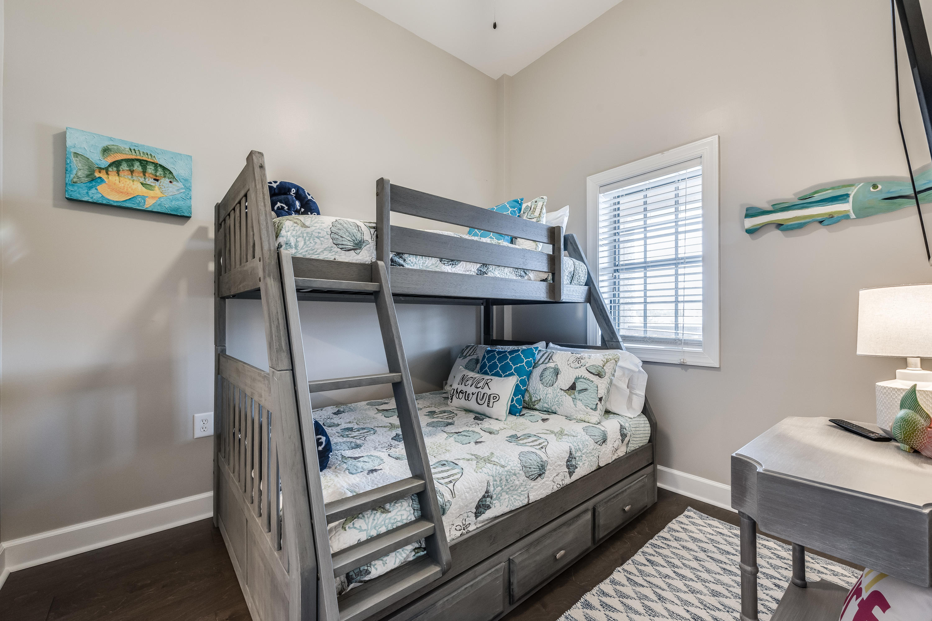 VILLAGE OF SOUTH WALTON BEACH - Residential