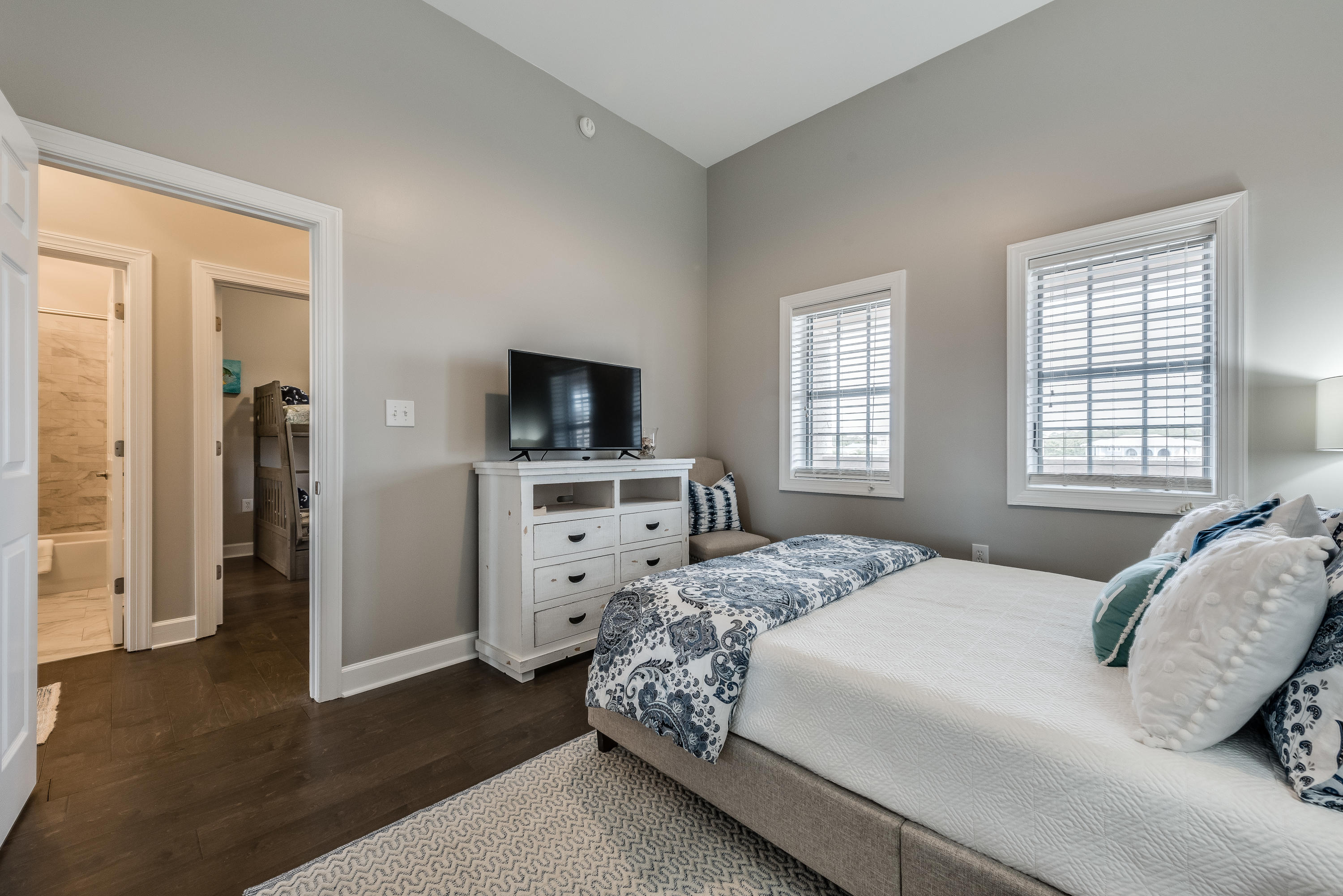 VILLAGE OF SOUTH WALTON BEACH - Residential