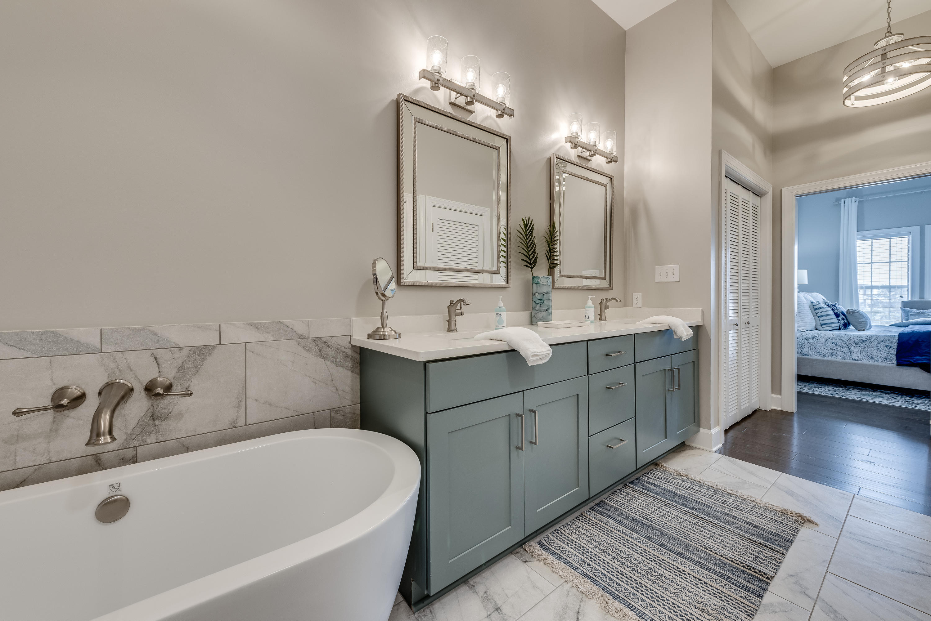 VILLAGE OF SOUTH WALTON BEACH - Residential