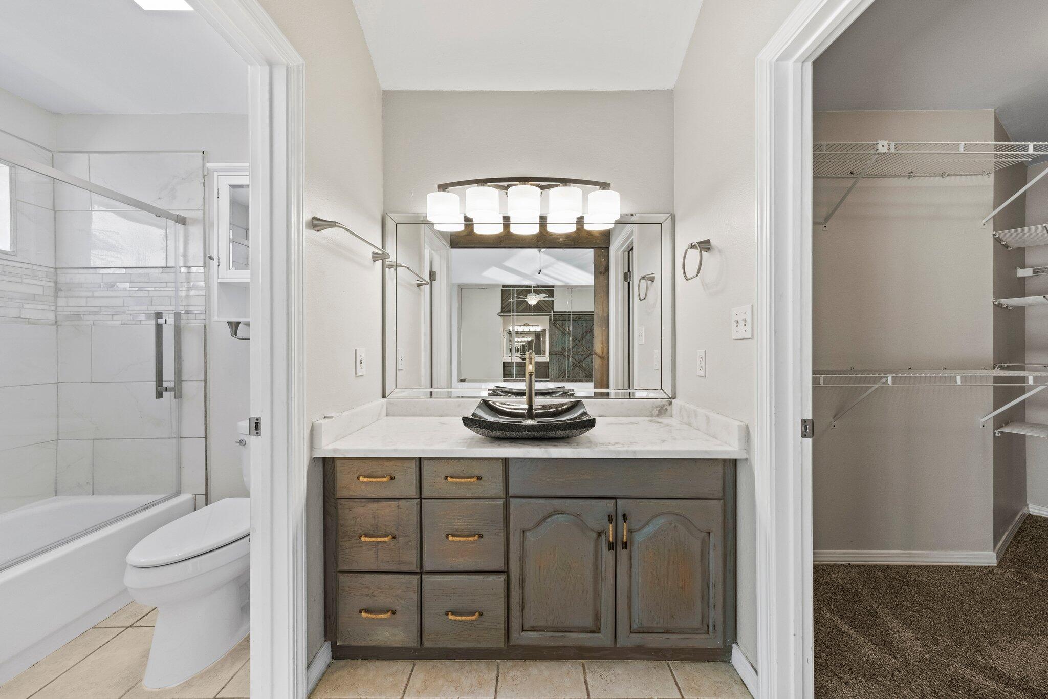 BROOKS LANDING - Residential Lease